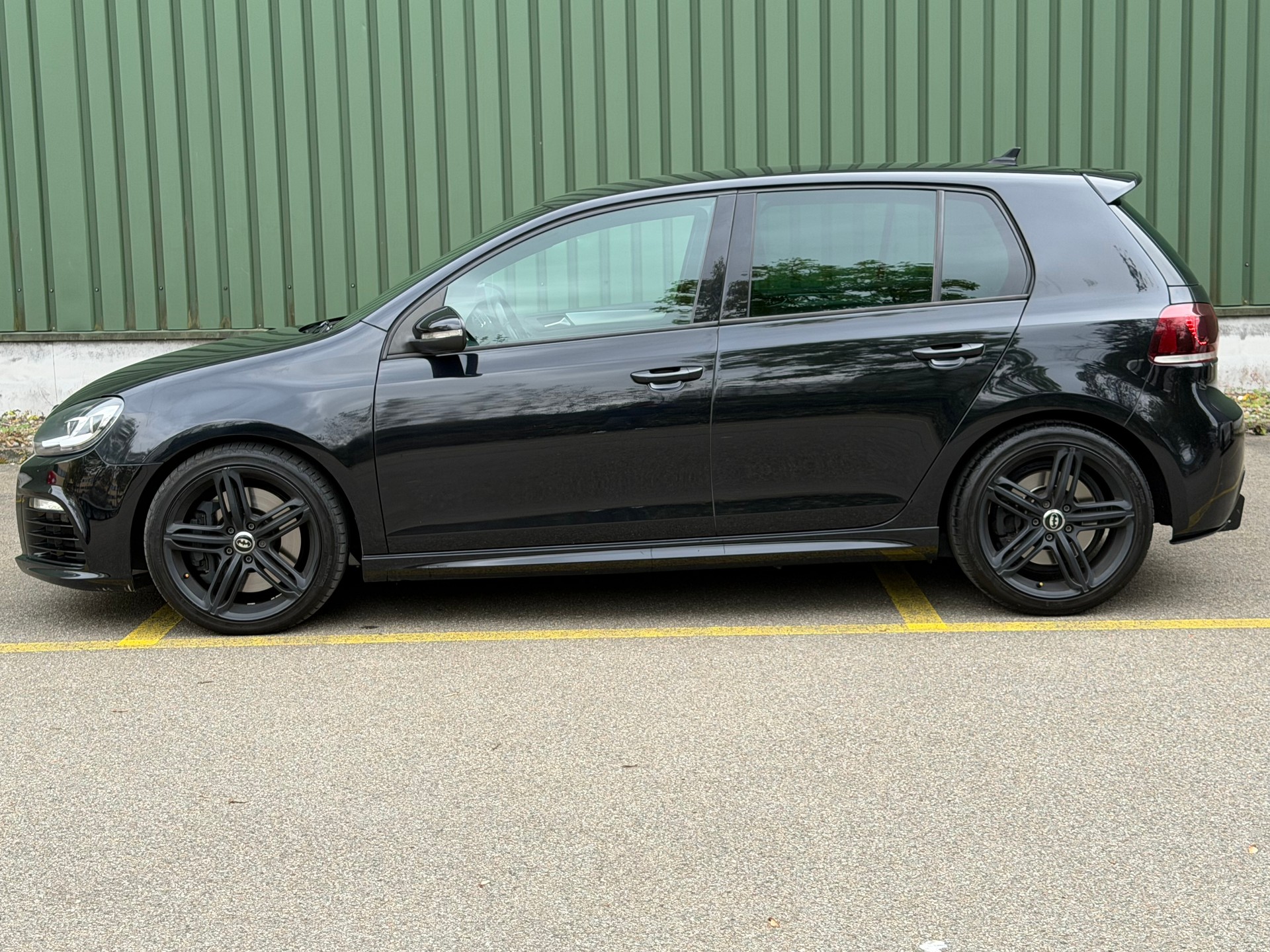 VW Golf 2.0 TSI R 4Motion DSG-image-6
