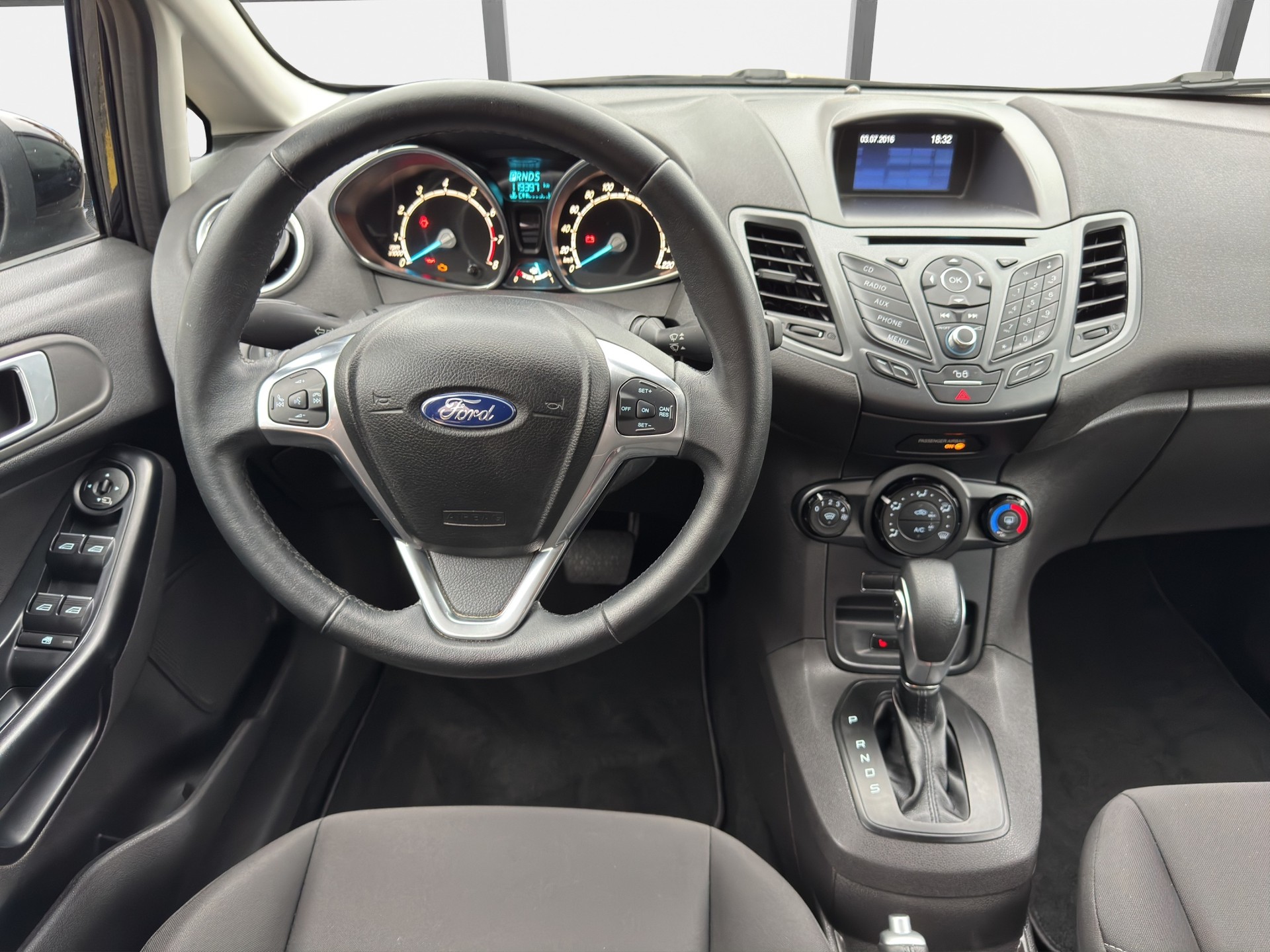 FORD Fiesta 1.0 SCTi Trend PowerShift-image-9