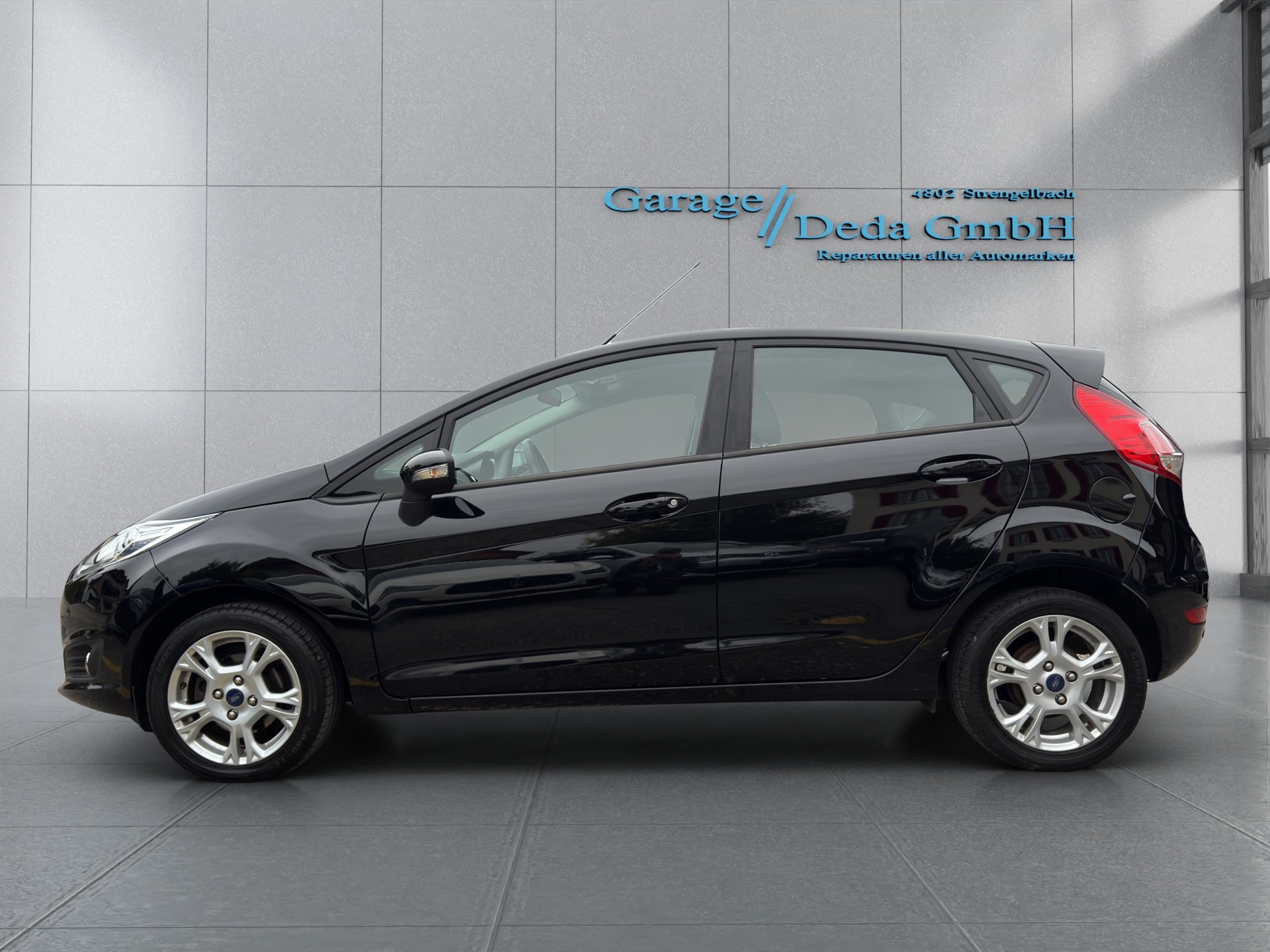 FORD Fiesta 1.0 SCTi Trend PowerShift-image-1