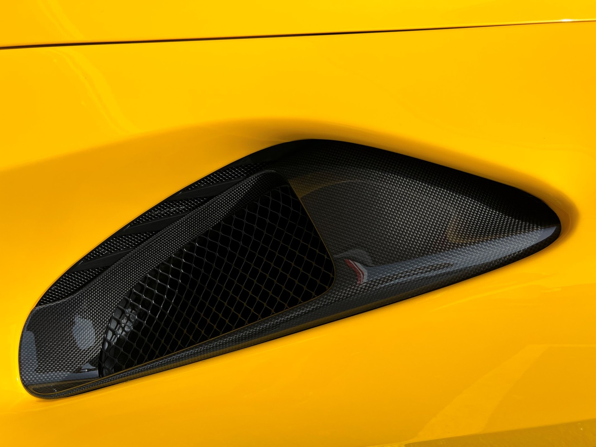 FERRARI 488 Pista Spider 3.9 V8-image-13