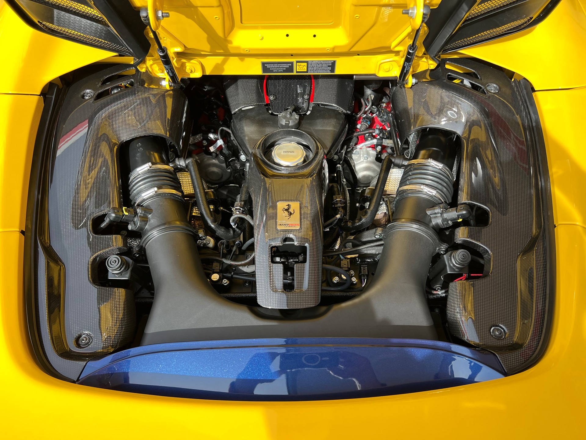 FERRARI 488 Pista Spider 3.9 V8-image-15