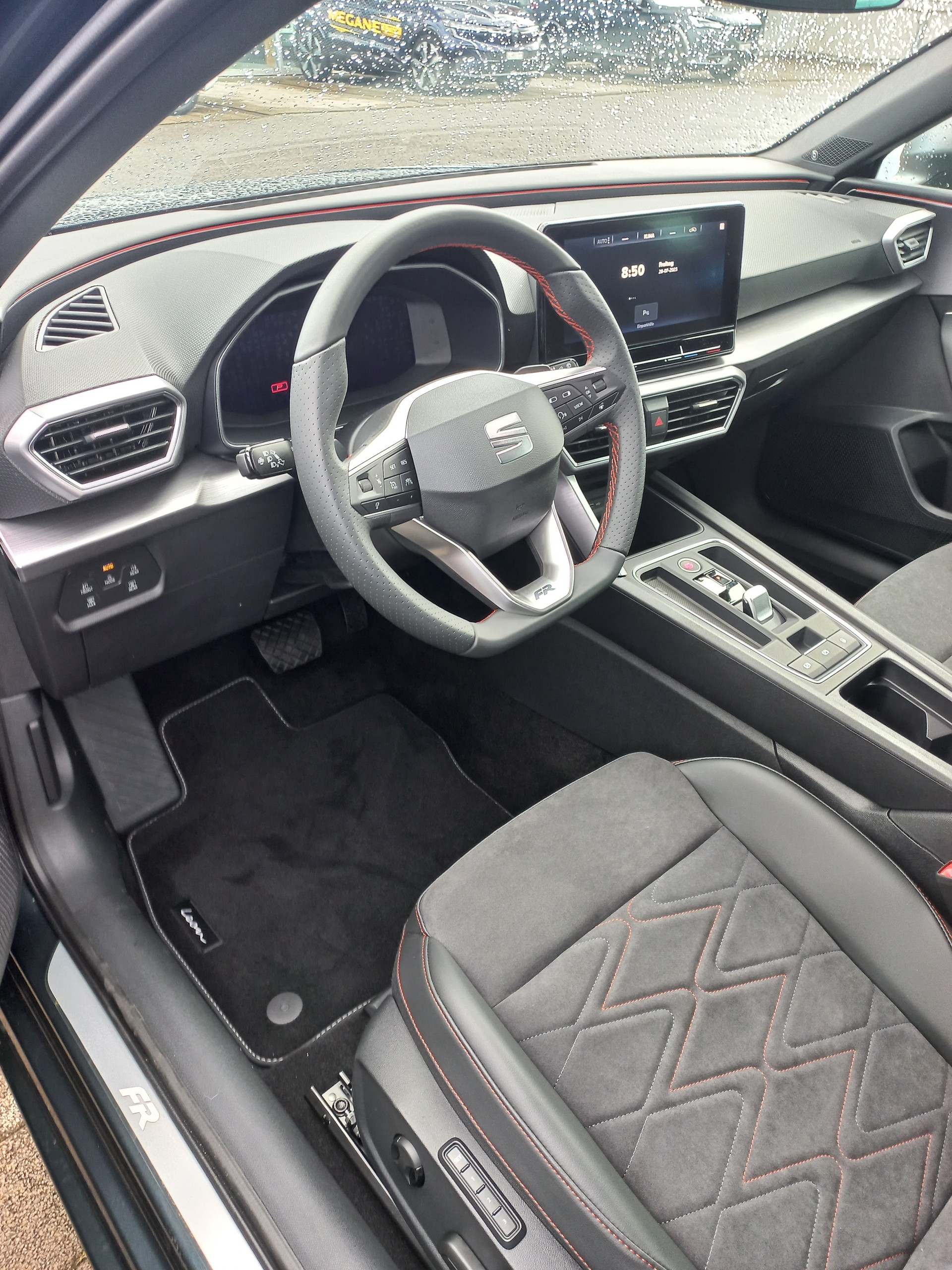 SEAT Leon 1.5 eTSI mHEV DSG Move FR-image-6