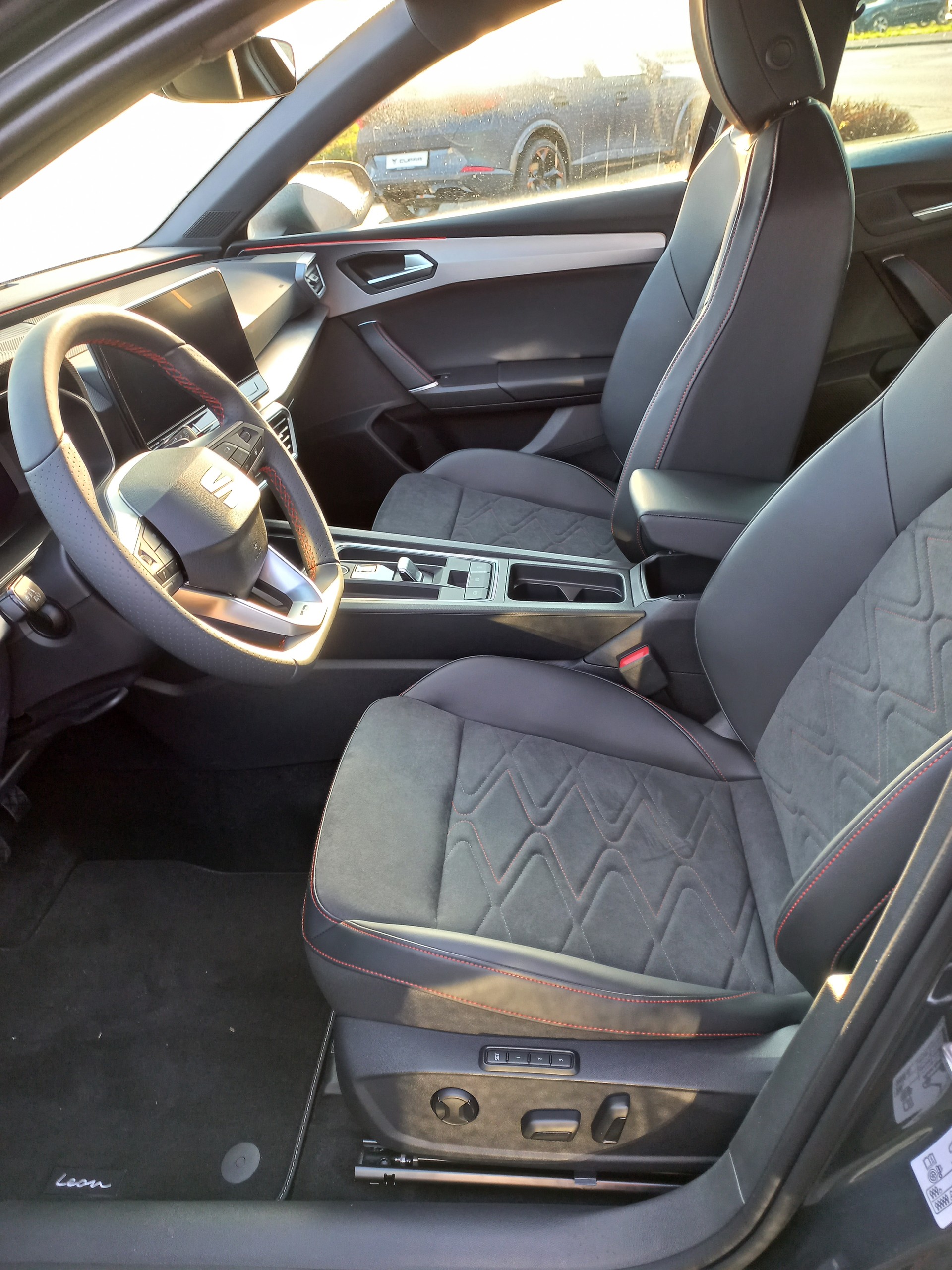 SEAT Leon 1.5 eTSI mHEV DSG Move FR-image-5