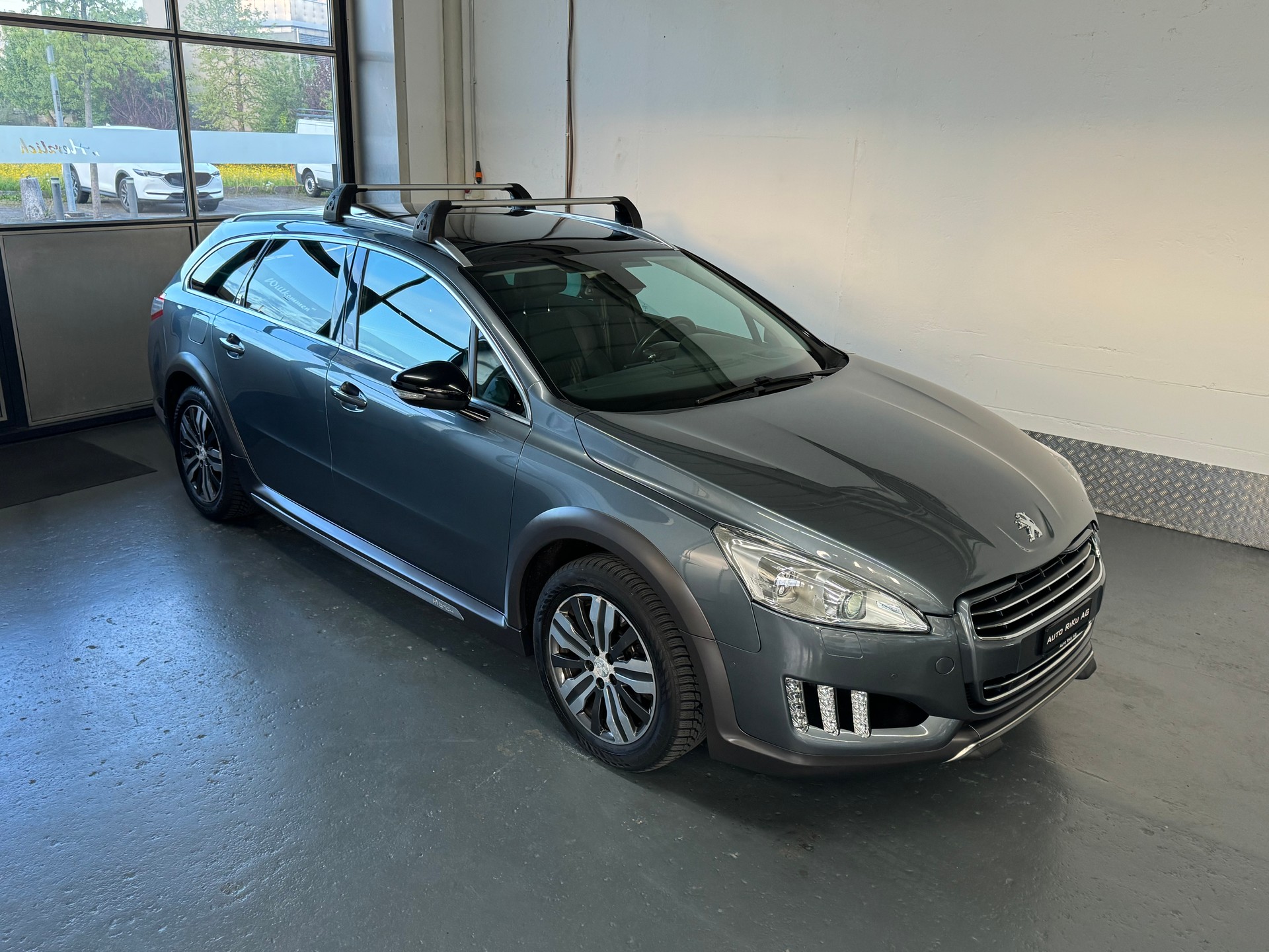 PEUGEOT 508 RXH 2.0 HDI Hybrid4 EGS6-image-0
