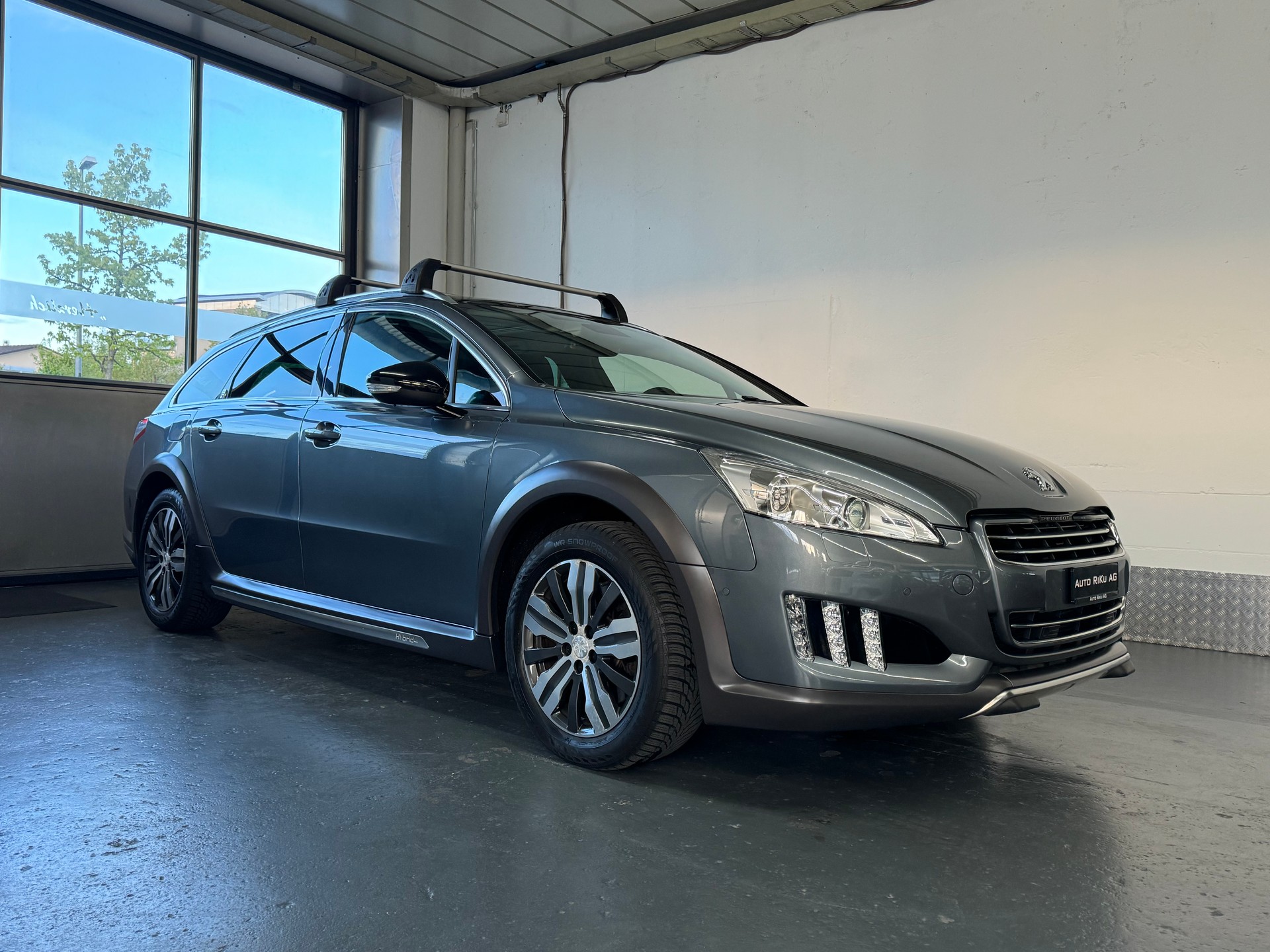 PEUGEOT 508 RXH 2.0 HDI Hybrid4 EGS6-image-1