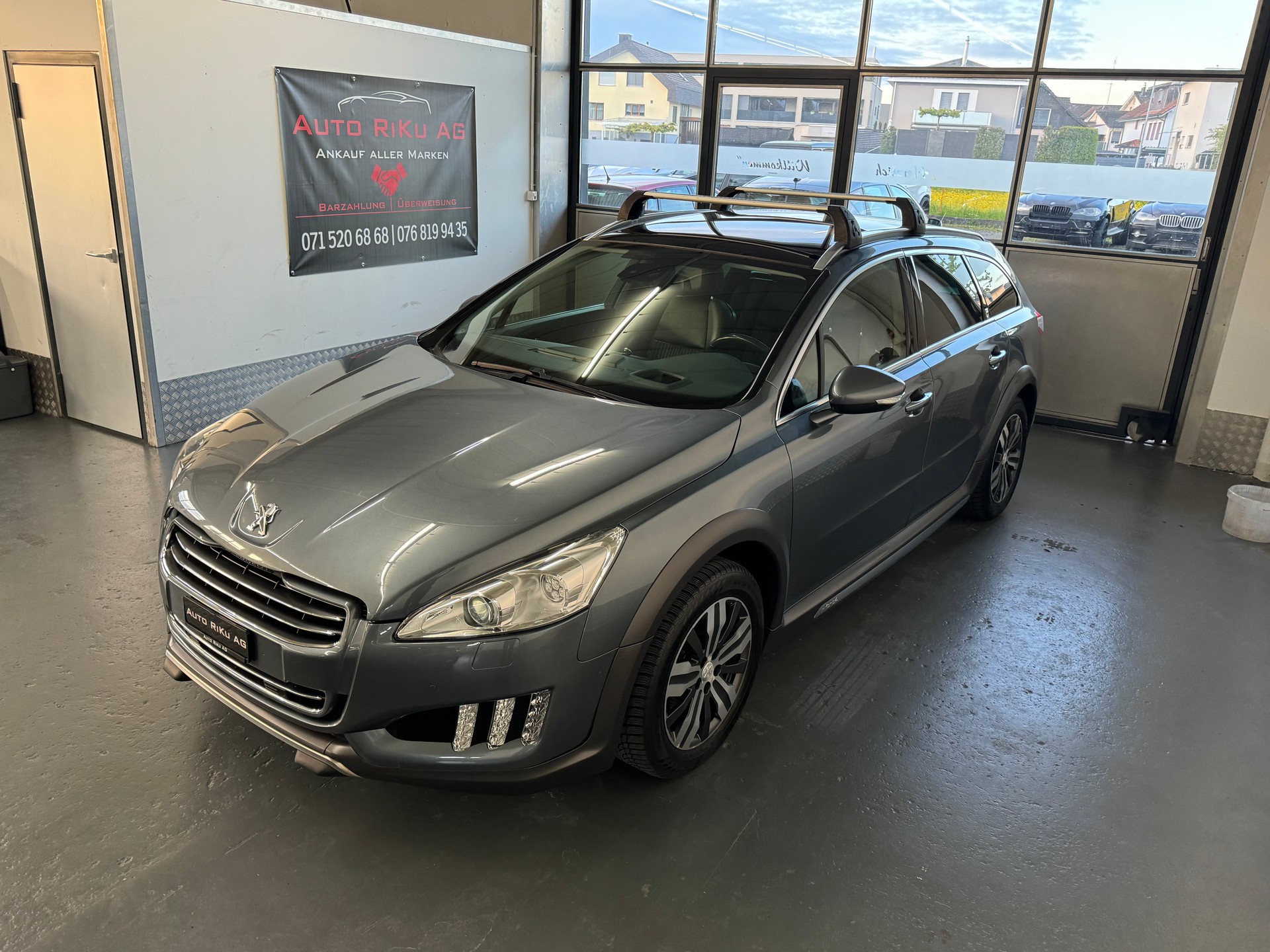 PEUGEOT 508 RXH 2.0 HDI Hybrid4 EGS6-image-4