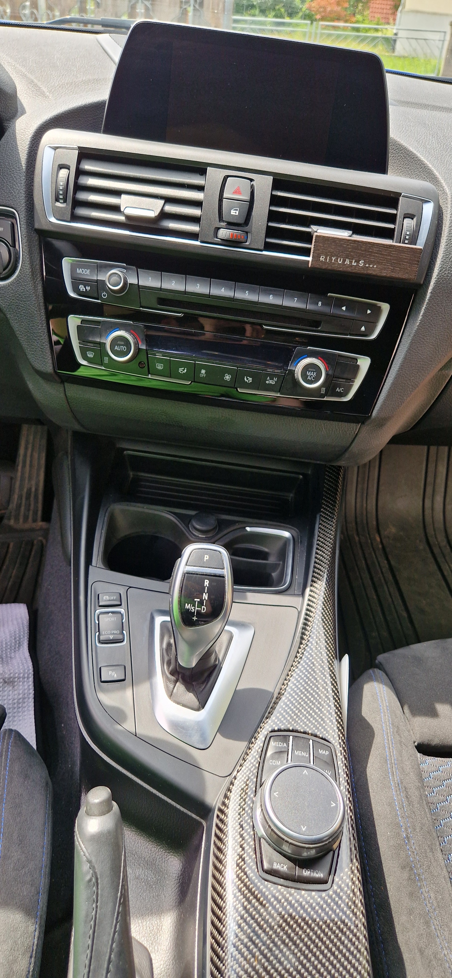 BMW M135i Steptronic-image-7