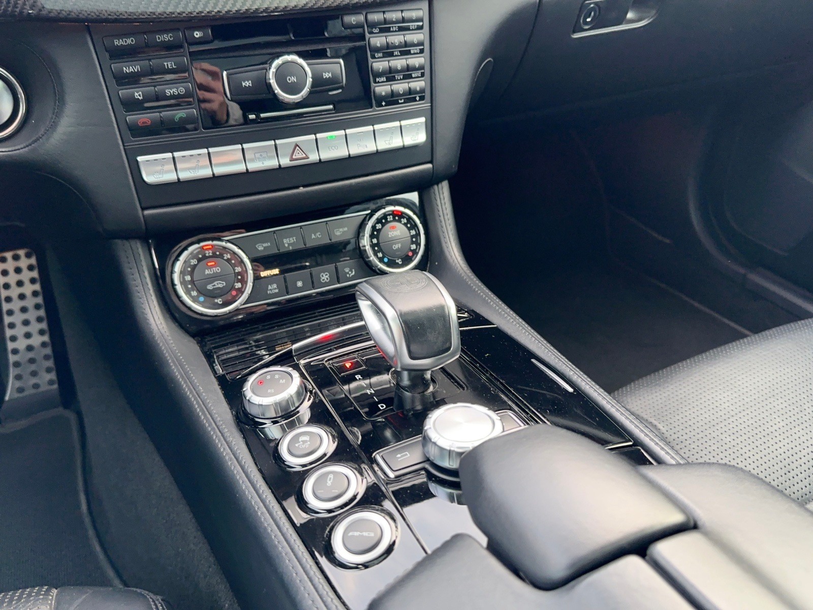 MERCEDES-BENZ CLS 63 AMG Speedshift MCT-image-11