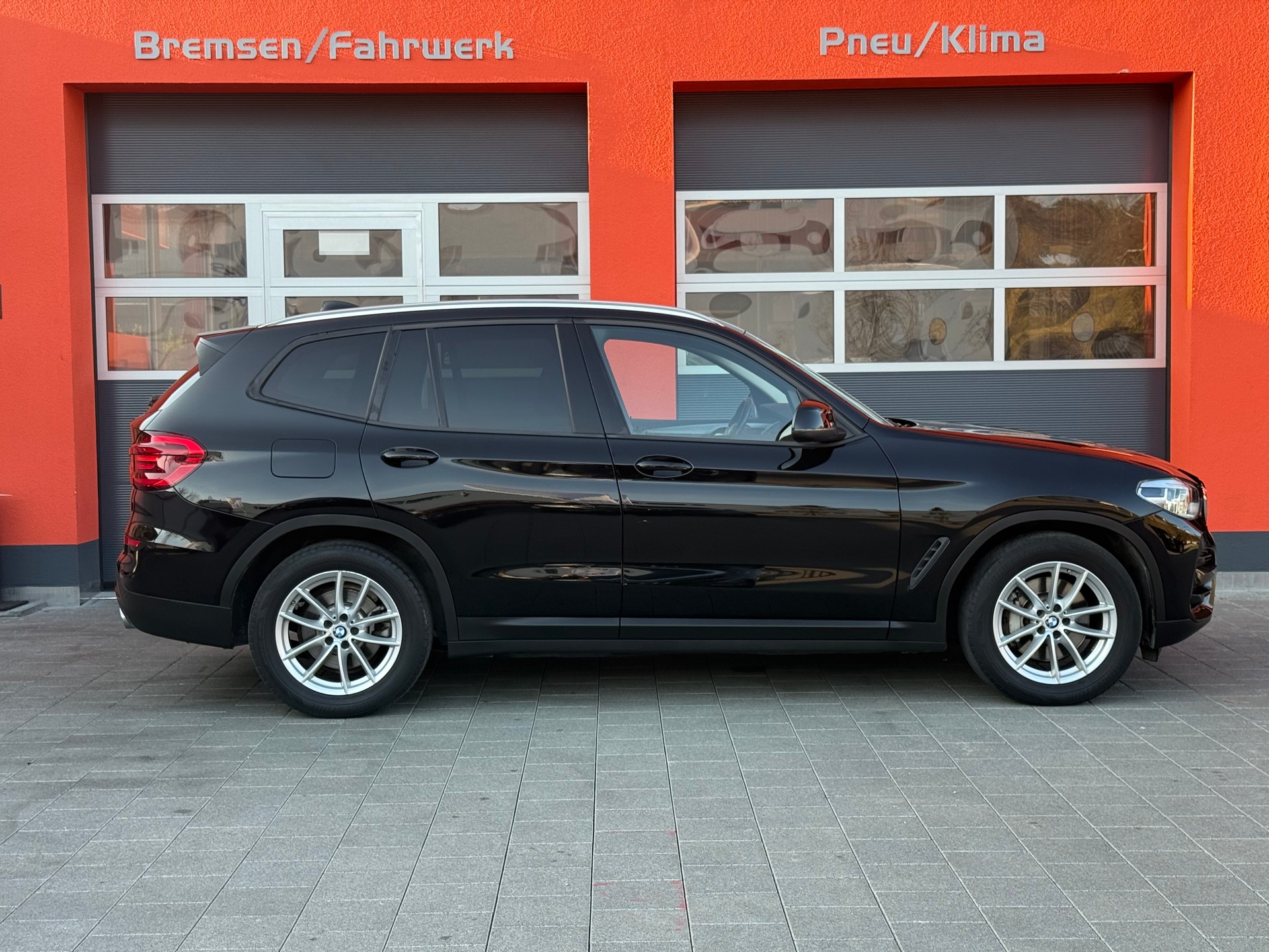 BMW X3 xDrive 48V 30d Steptronic-image-3