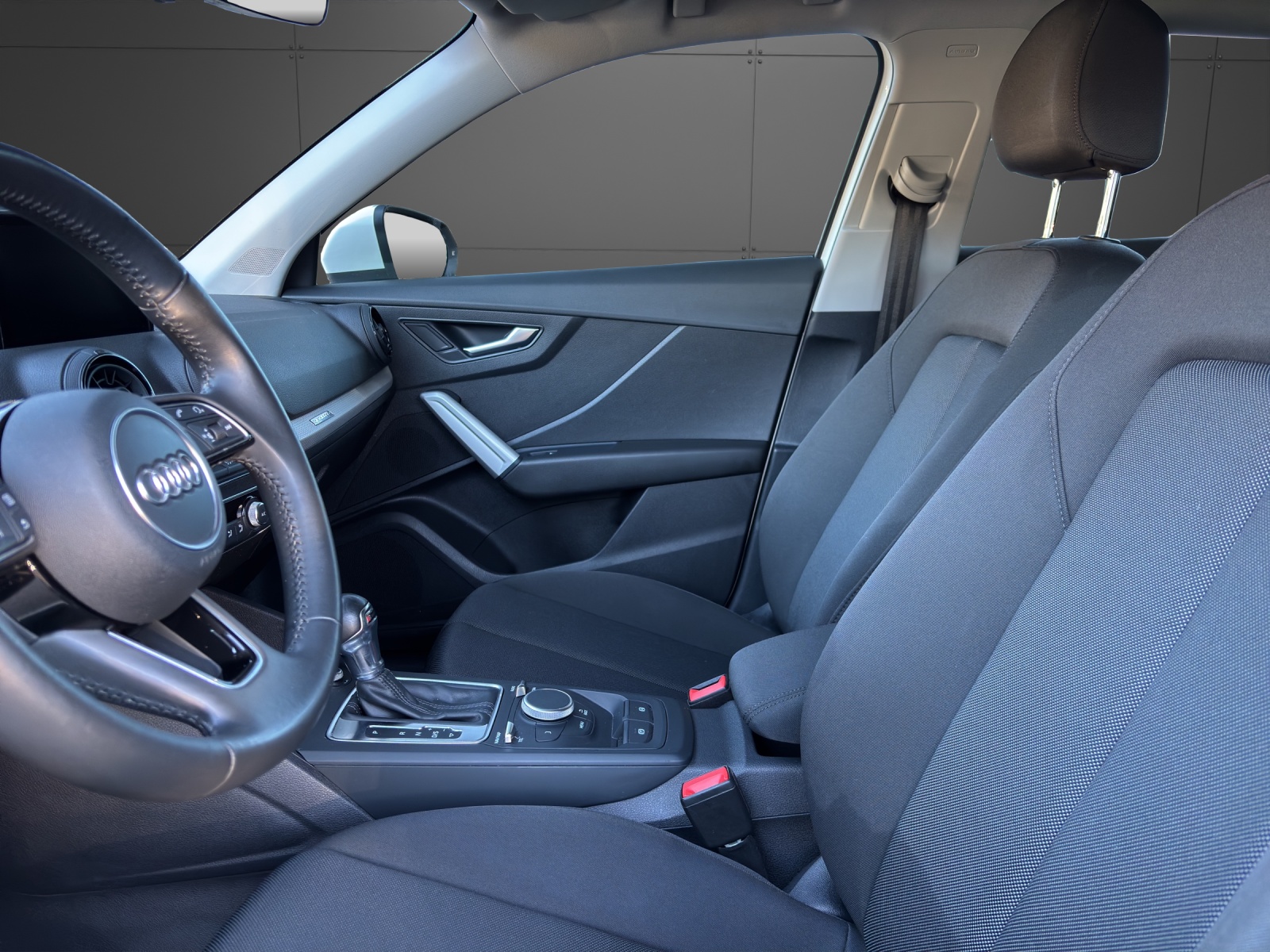 AUDI Q2 2.0 TDI quattro S-tronic-image-2