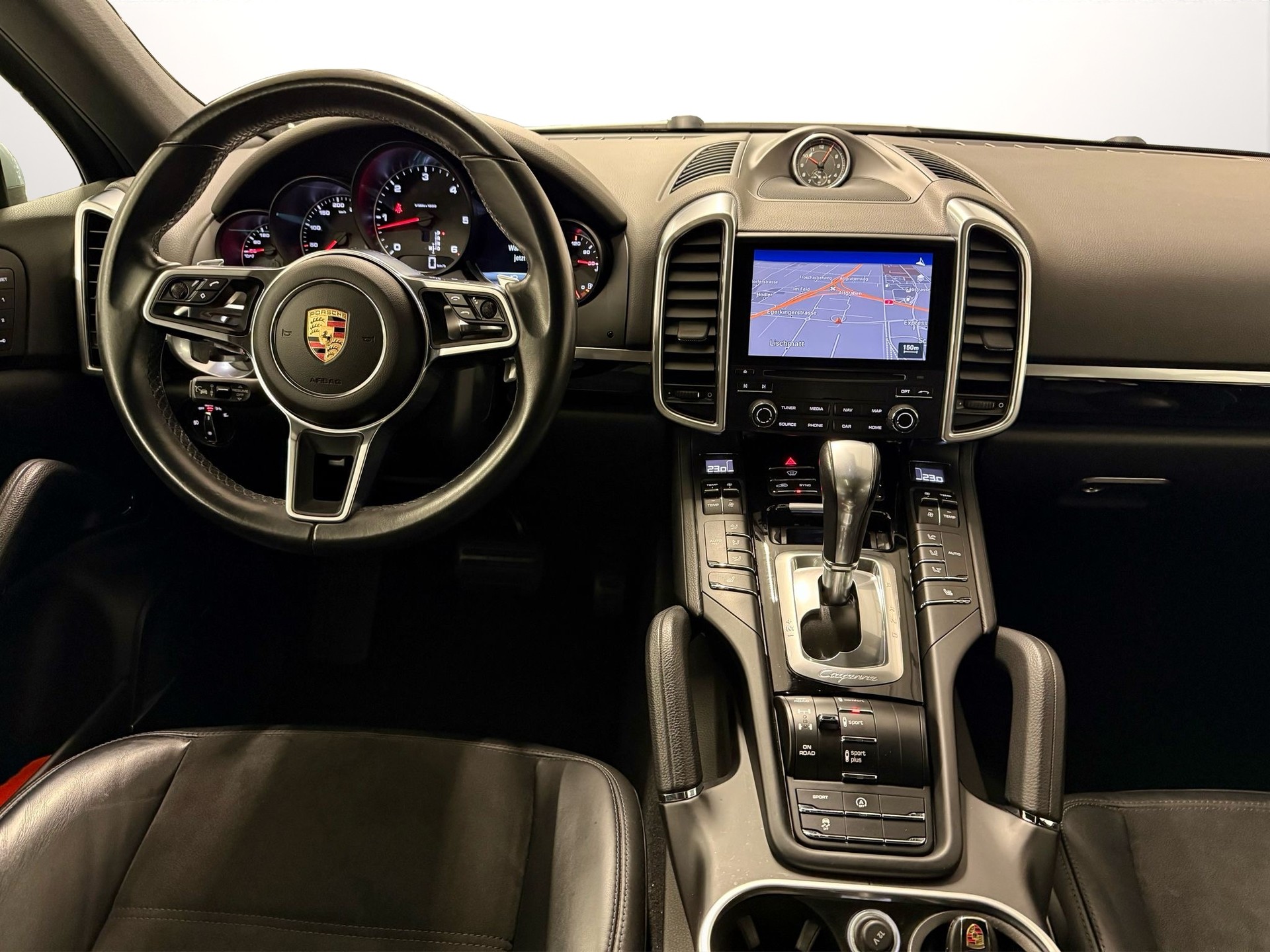 PORSCHE Cayenne Diesel Platinum Edition-image-10