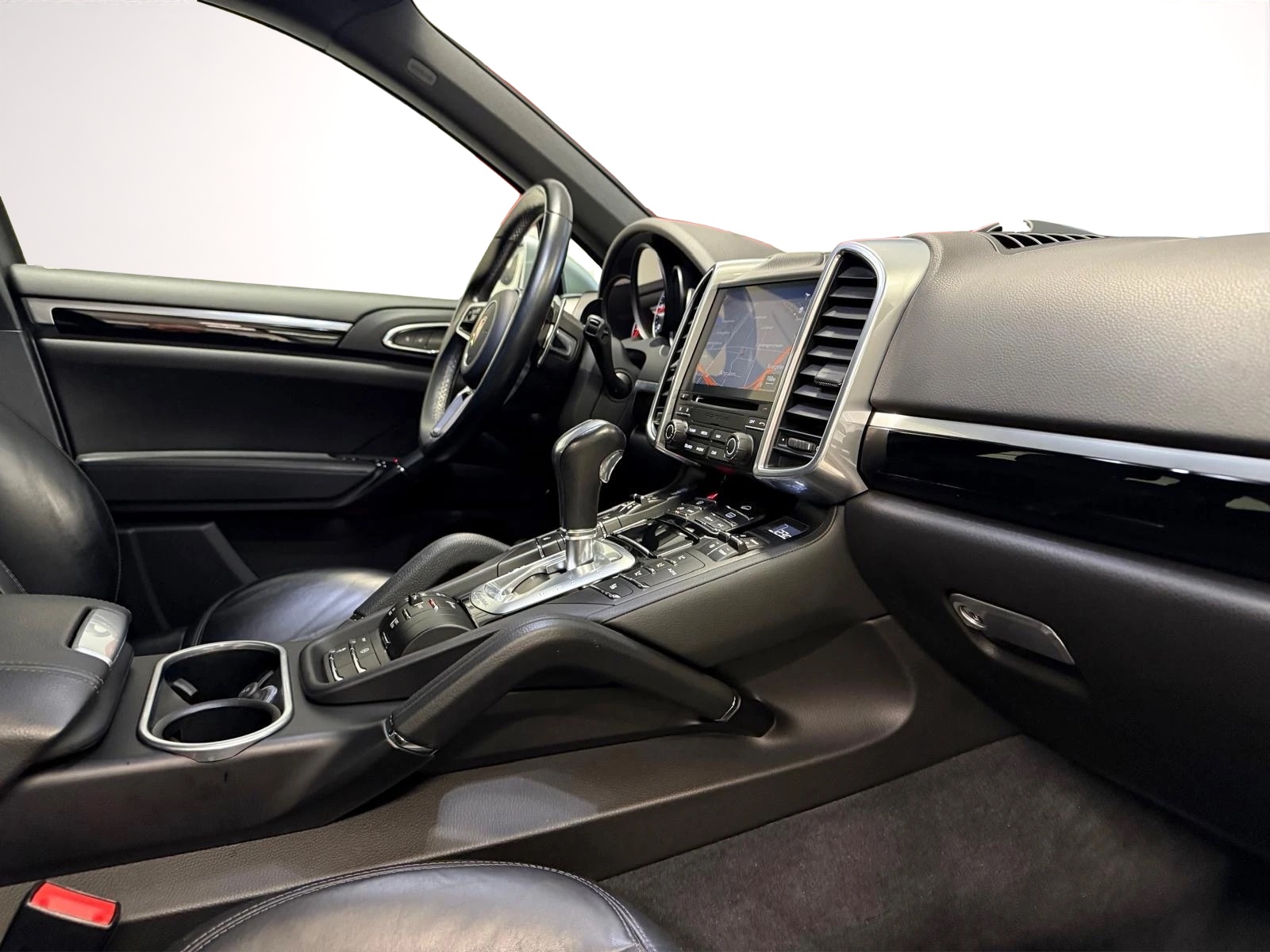 PORSCHE Cayenne Diesel Platinum Edition-image-11