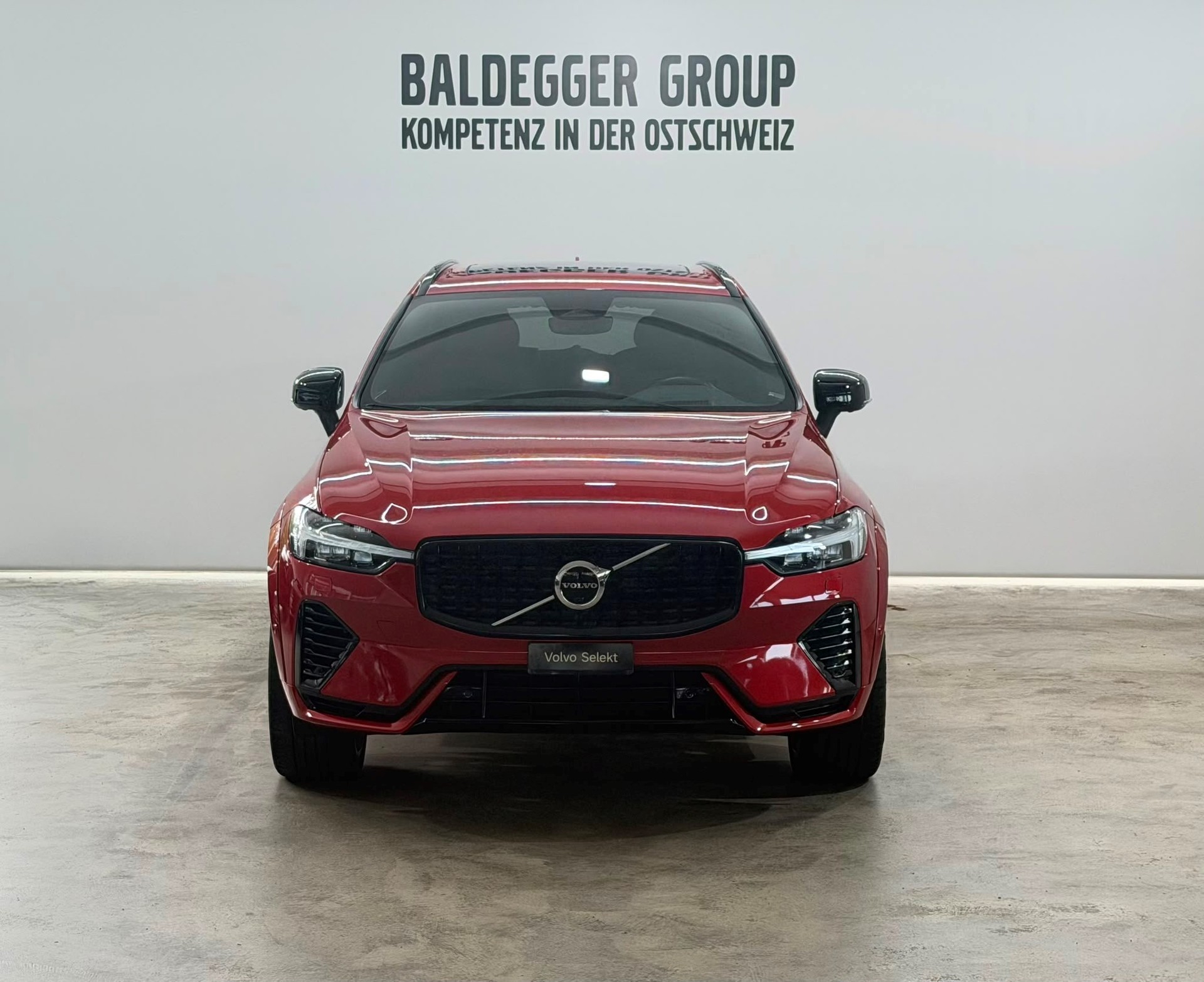 VOLVO XC60 2.0 T6 TE R-Design eAWD-image-9