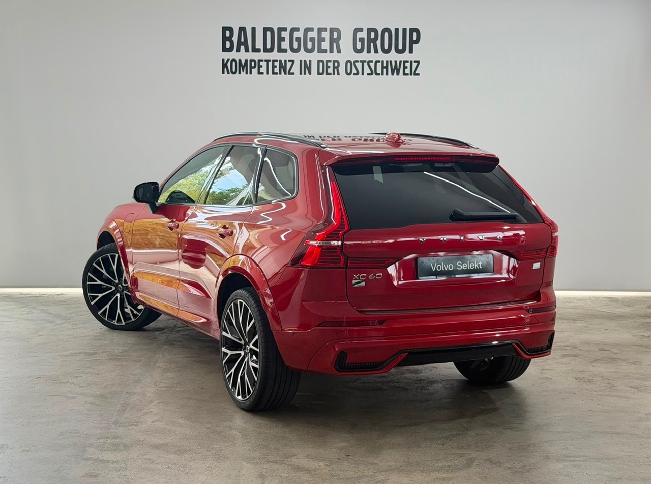 VOLVO XC60 2.0 T6 TE R-Design eAWD-image-2