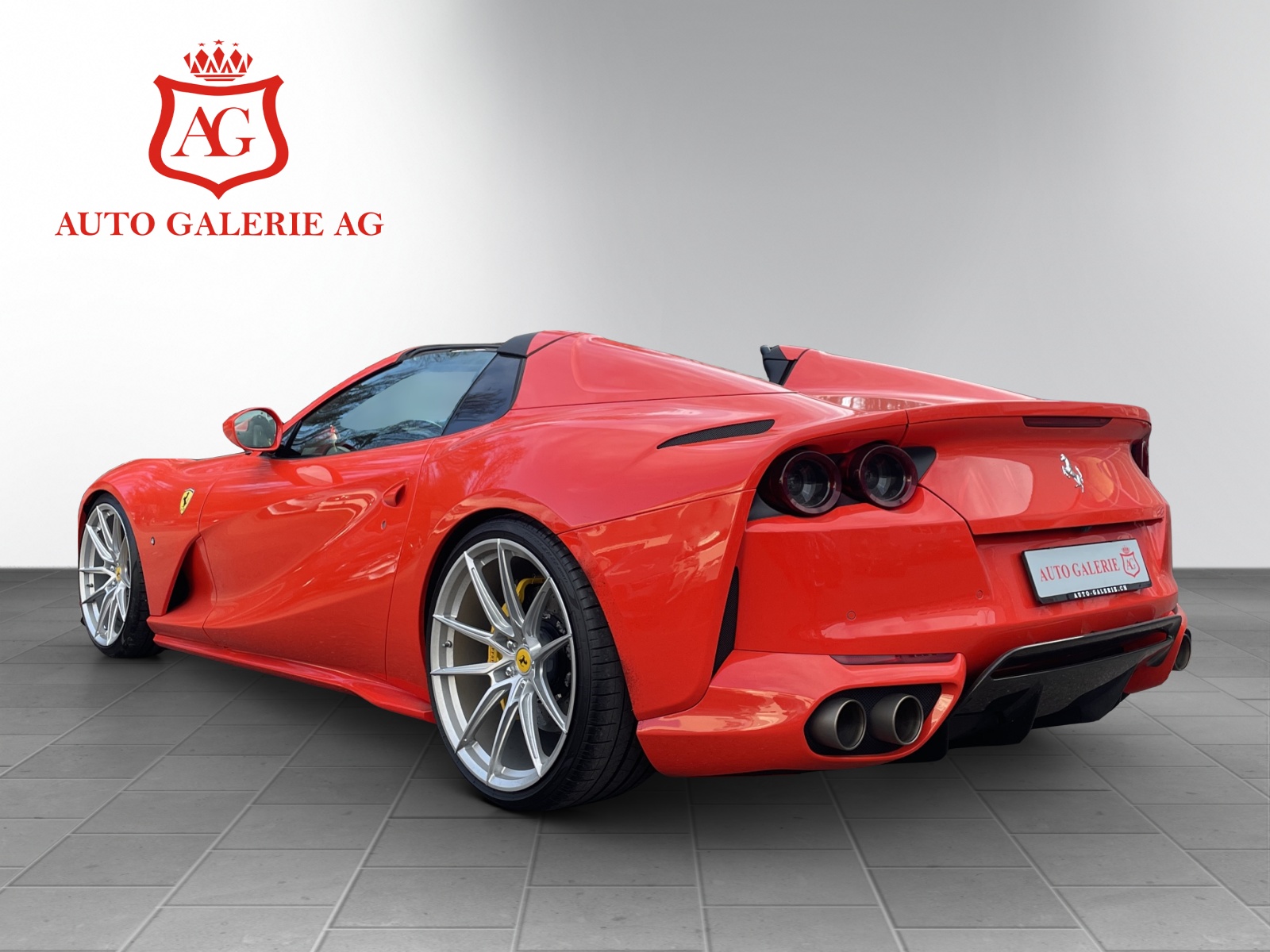 FERRARI 812 GTS-image-2
