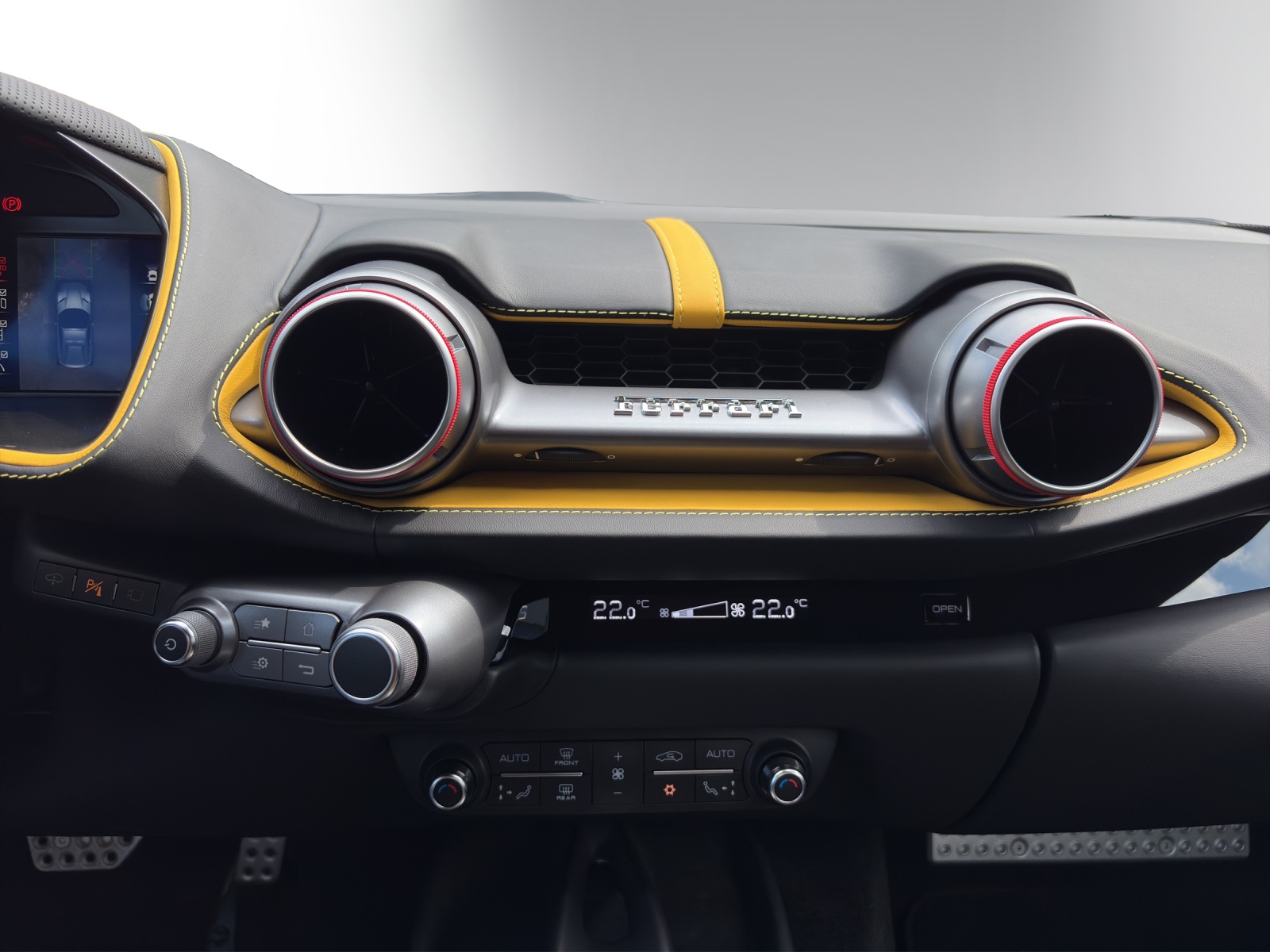 FERRARI 812 GTS-image-20
