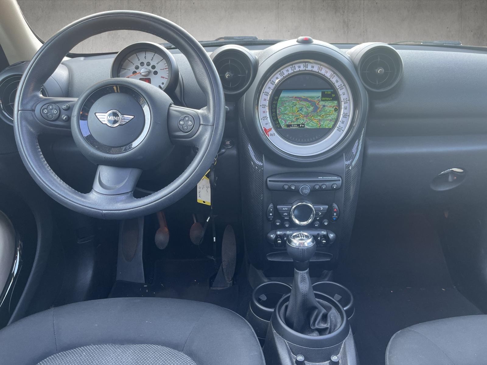 MINI Countryman Cooper ALL4-image-15