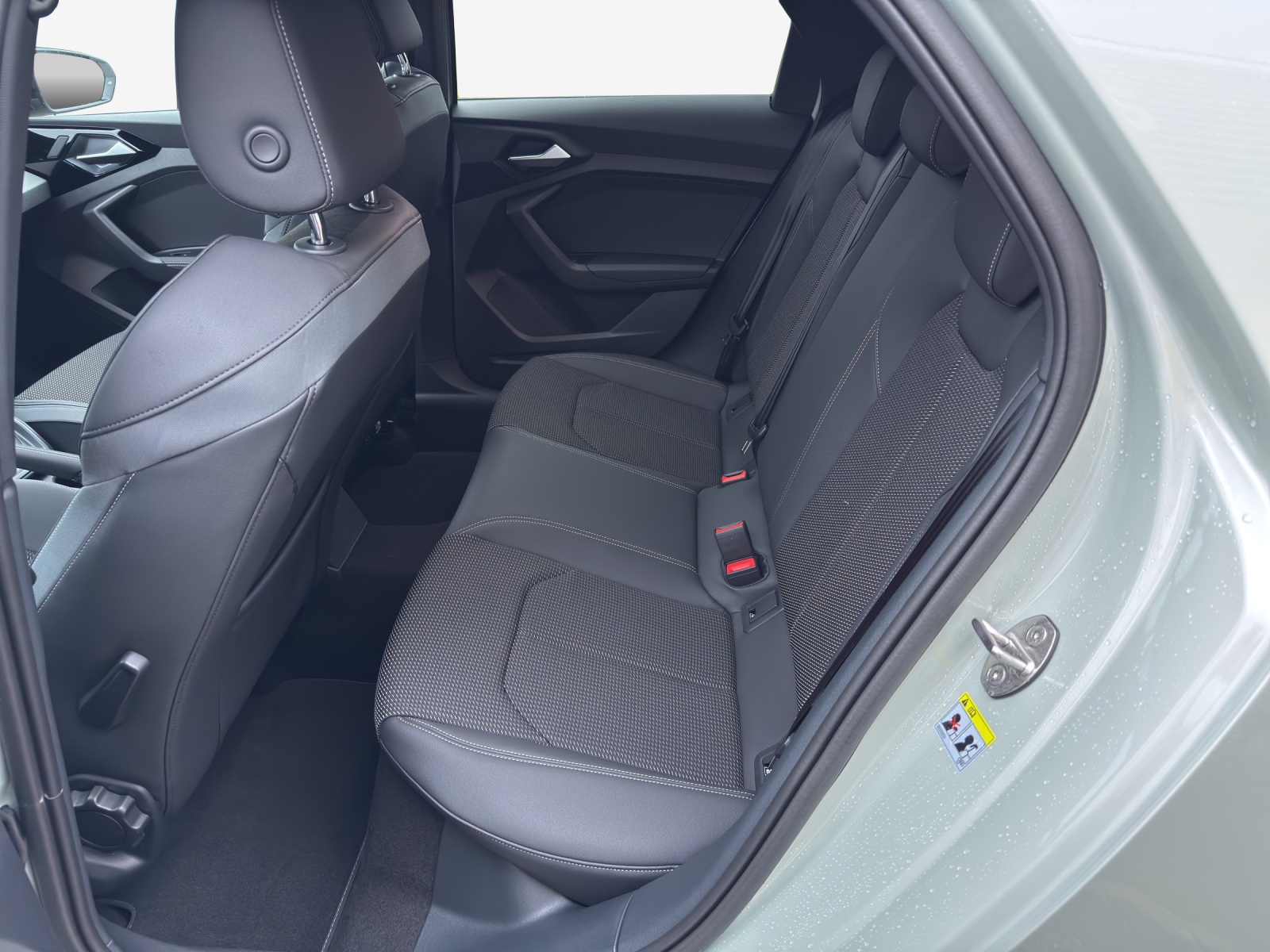 AUDI A1 Sportback 30 TFSI Attraction S-tronic-image-11