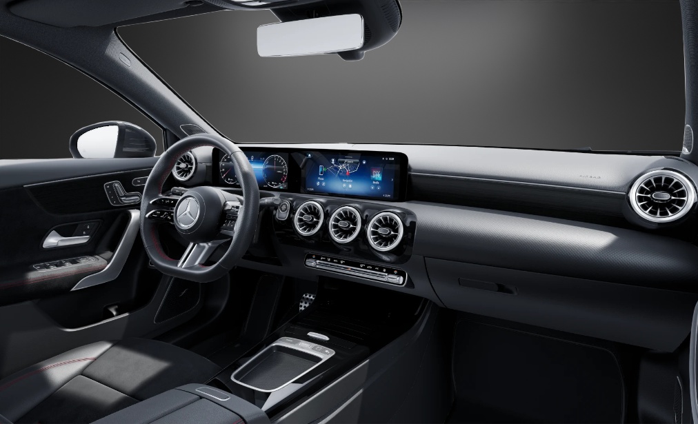 MERCEDES-BENZ A 250 e EQ Star 8G-DCT-image-6