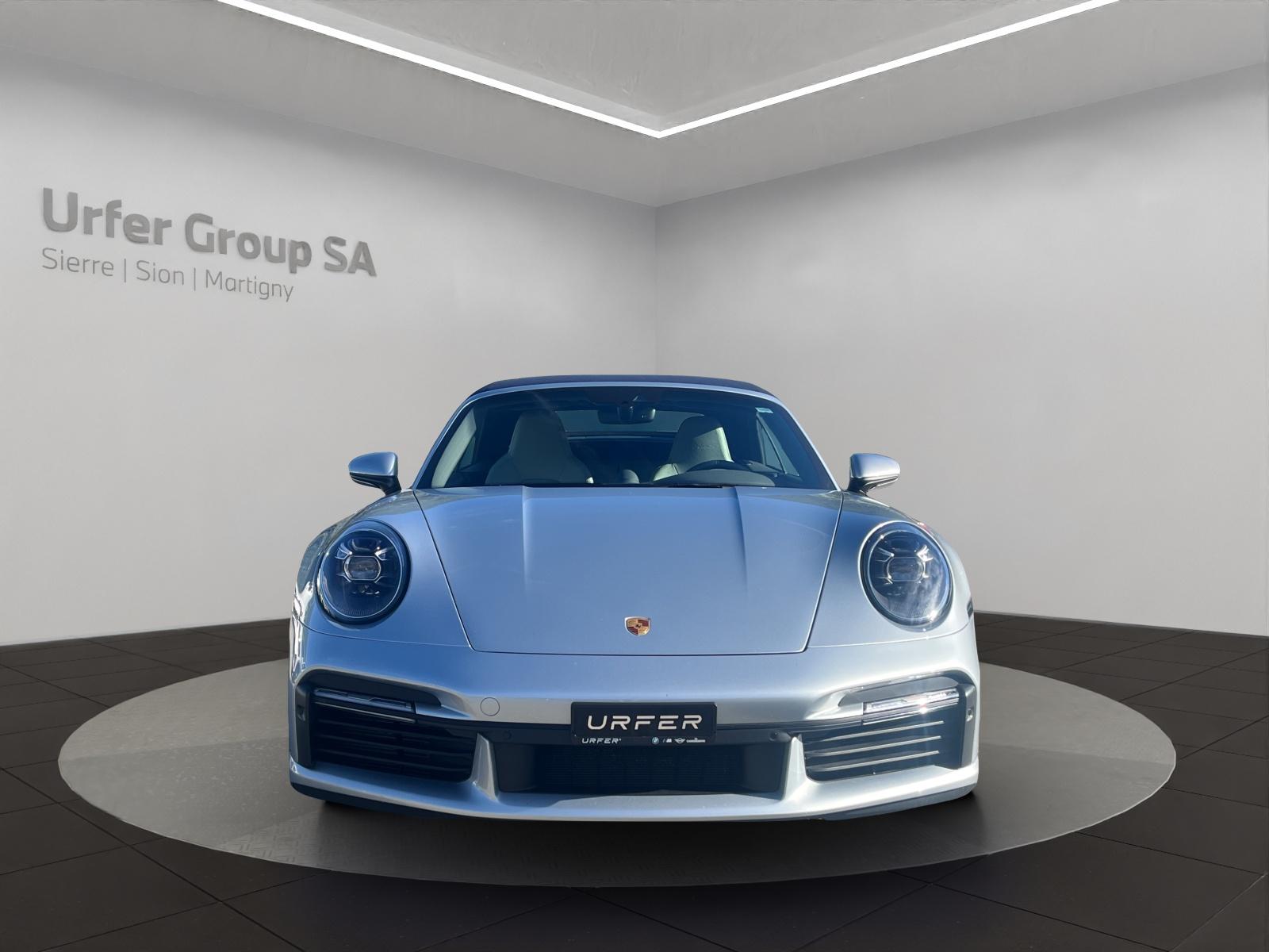 PORSCHE 911 Turbo S Cabriolet PDK-image-8