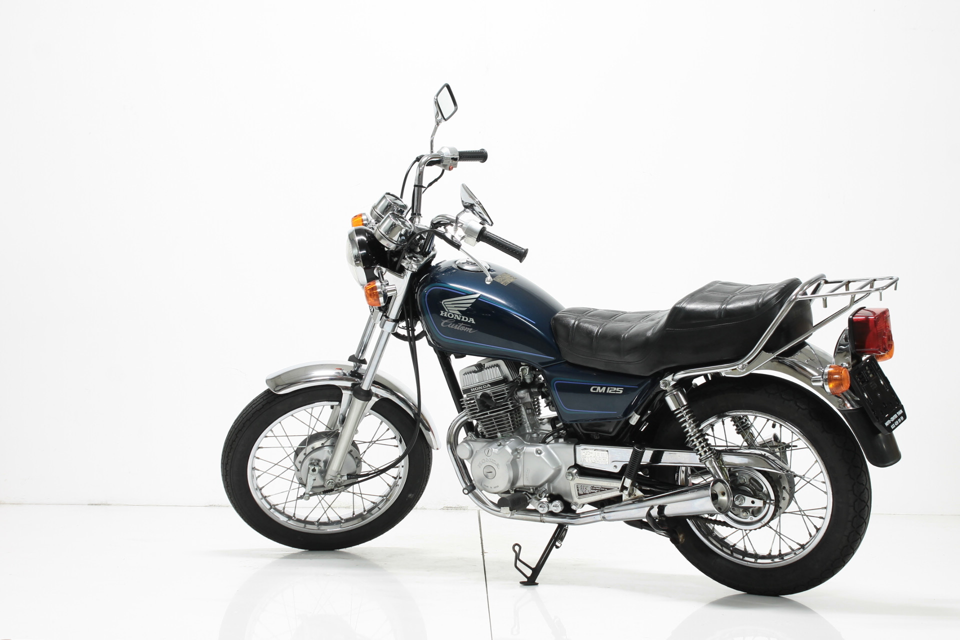 HONDA CM 125 C-showroom-element-3