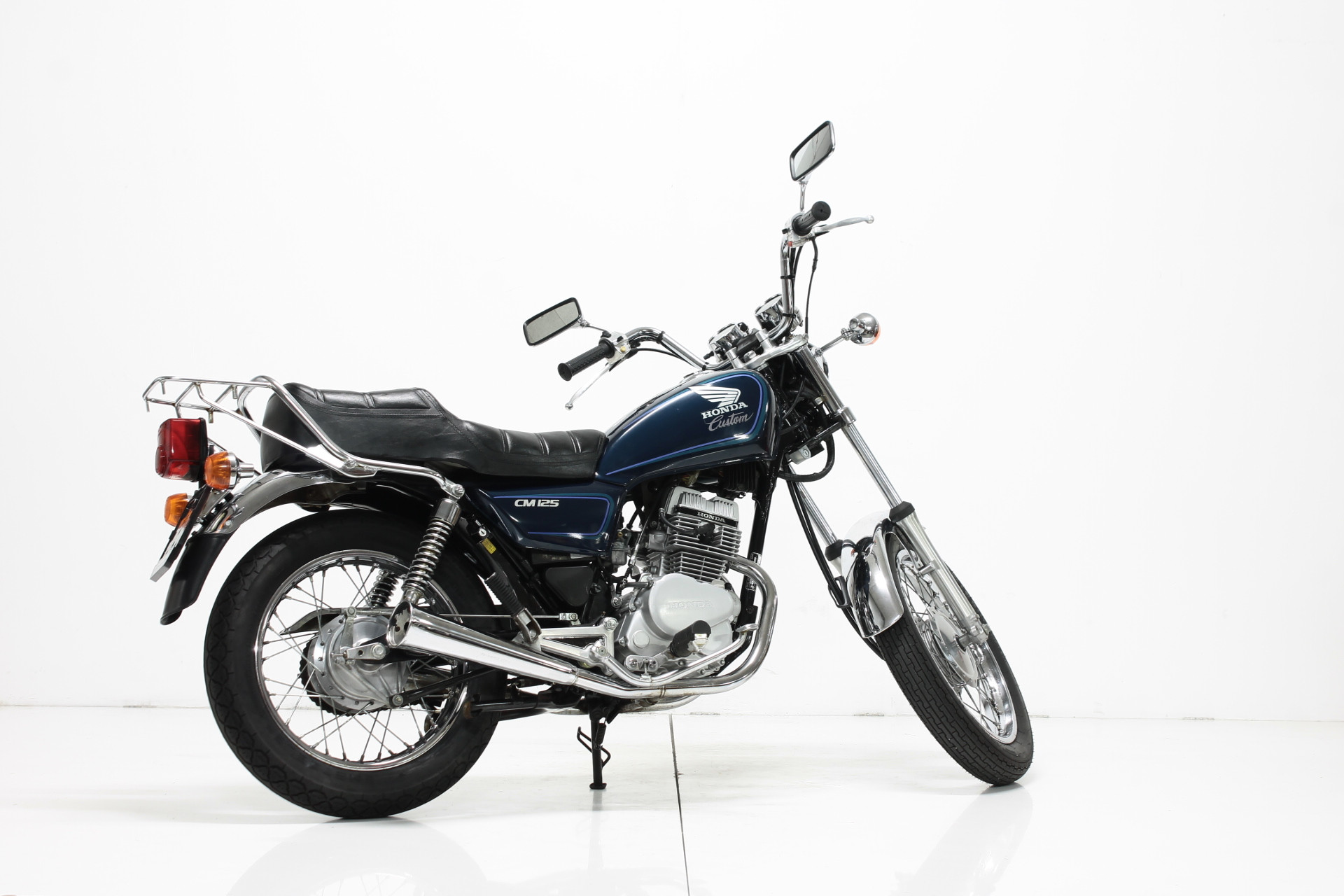 HONDA CM 125 C-showroom-element-2