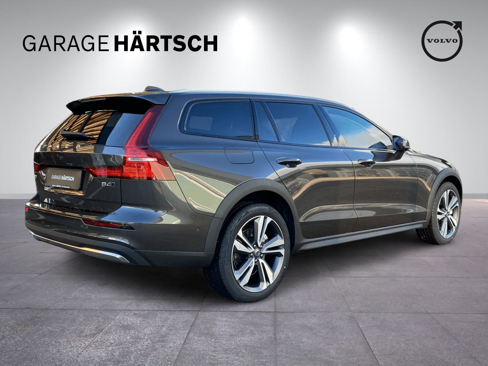 VOLVO V60 Cross Country 2.0 B4 Plus AWD-image-6