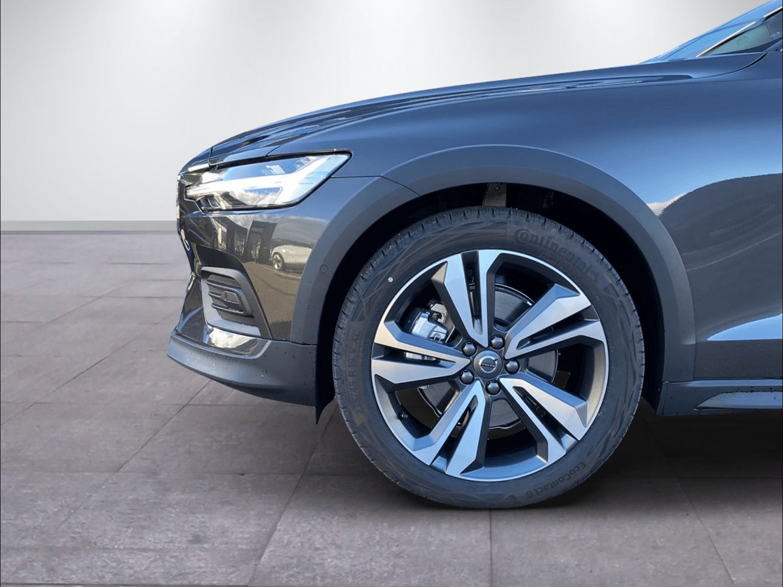 VOLVO V60 Cross Country 2.0 B4 Plus AWD-image-2