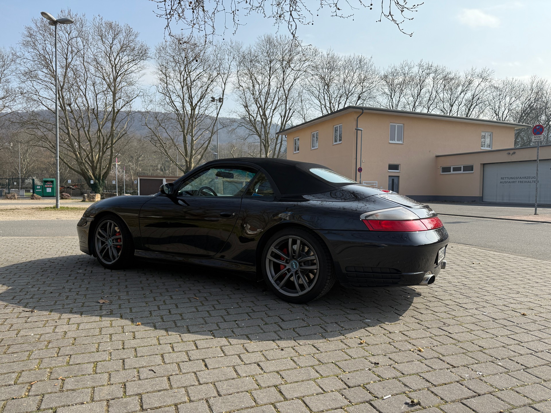 PORSCHE 911 Carrera 4 S Cabrio-image-0
