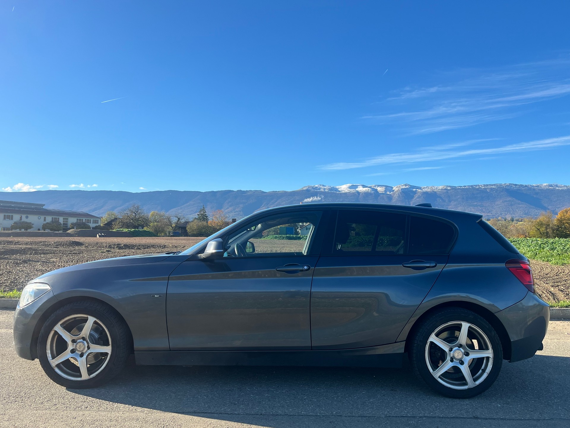 BMW 120d xDrive Sport Line-image-4