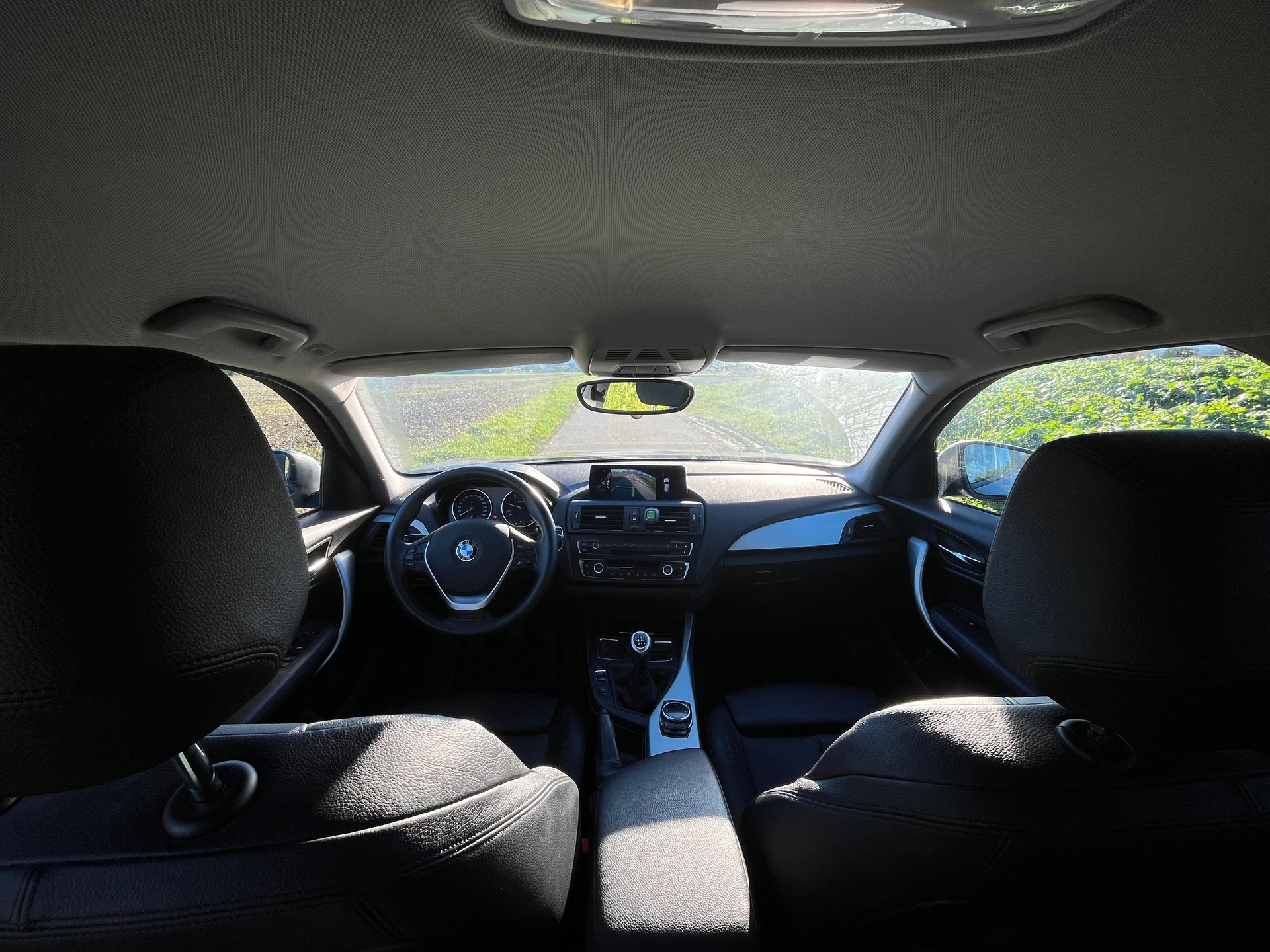 BMW 120d xDrive Sport Line-image-15