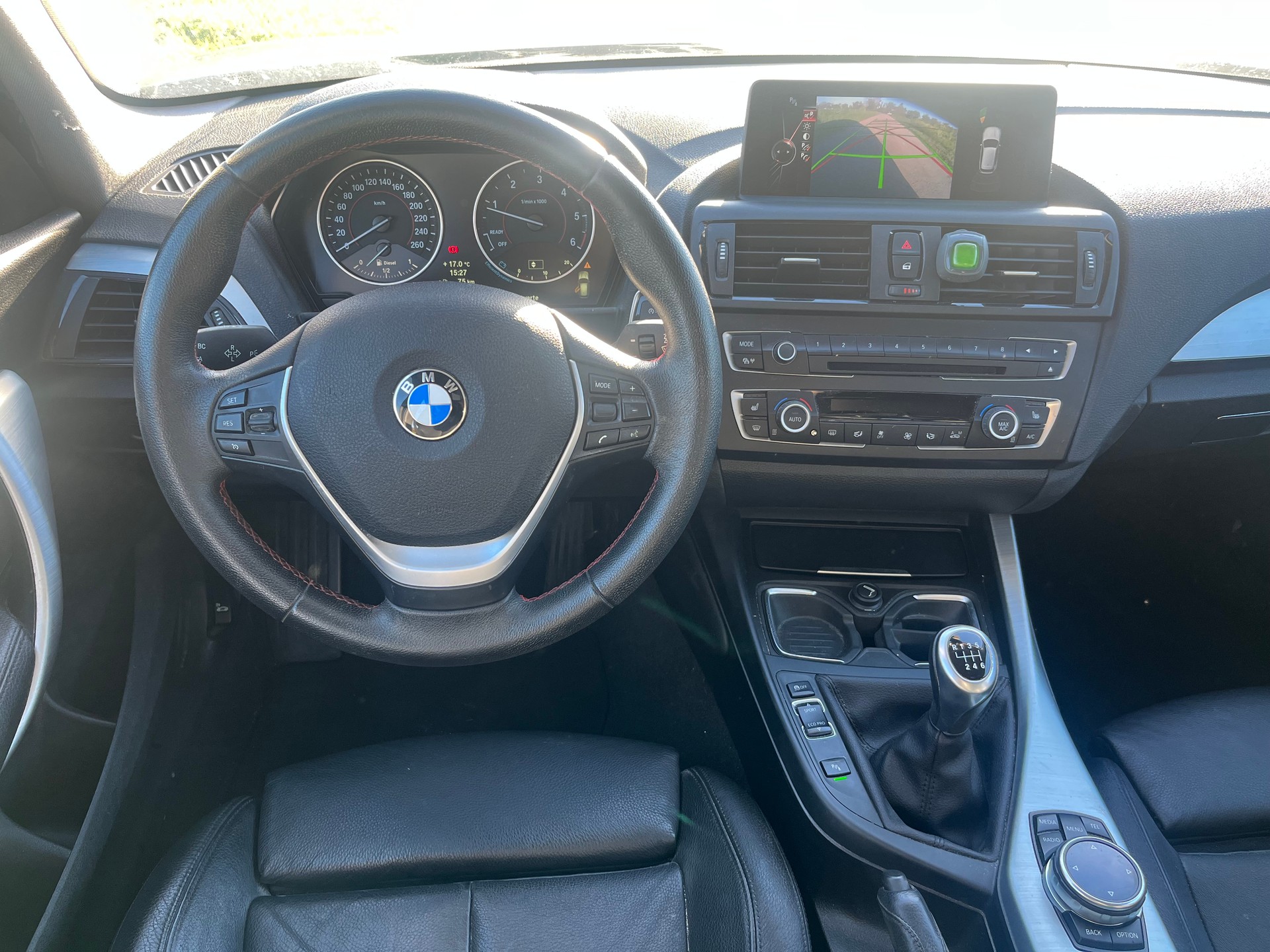 BMW 120d xDrive Sport Line-image-13