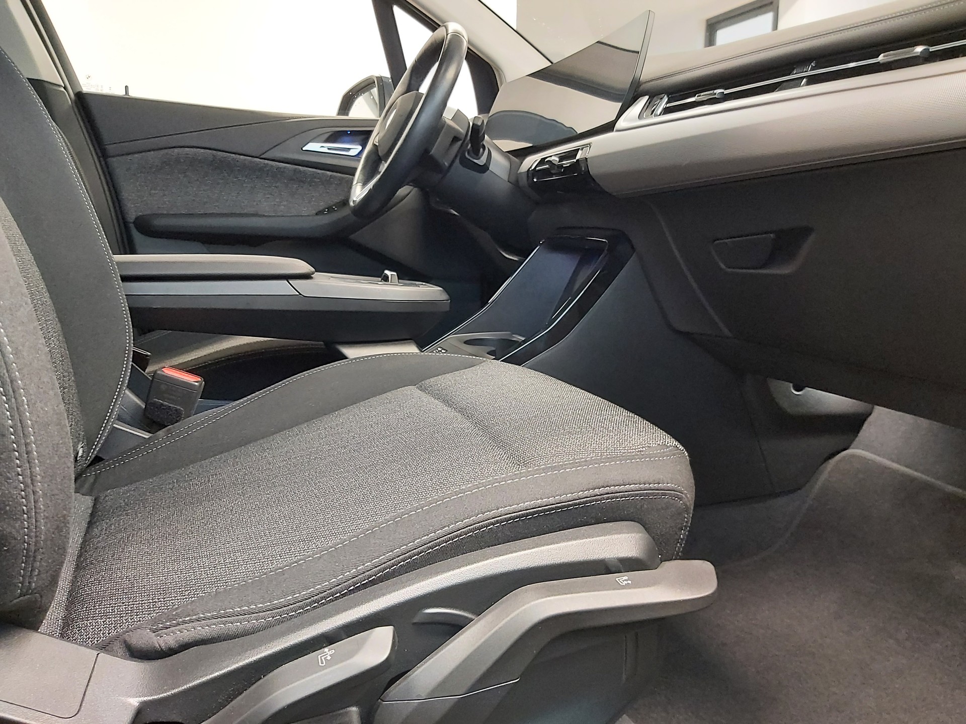 BMW 223d xDrive Active Tourer-image-10