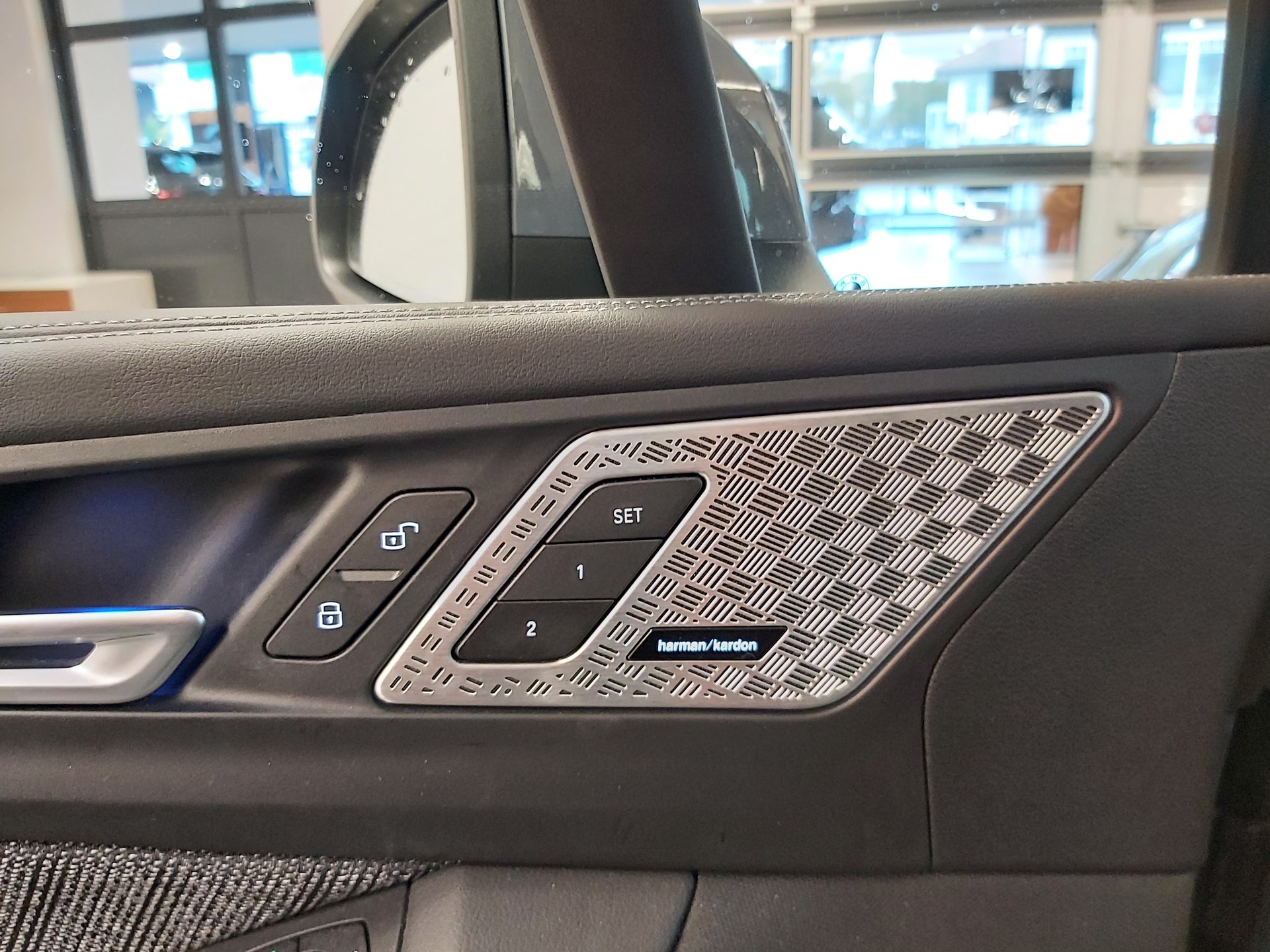 BMW 223d xDrive Active Tourer-image-18
