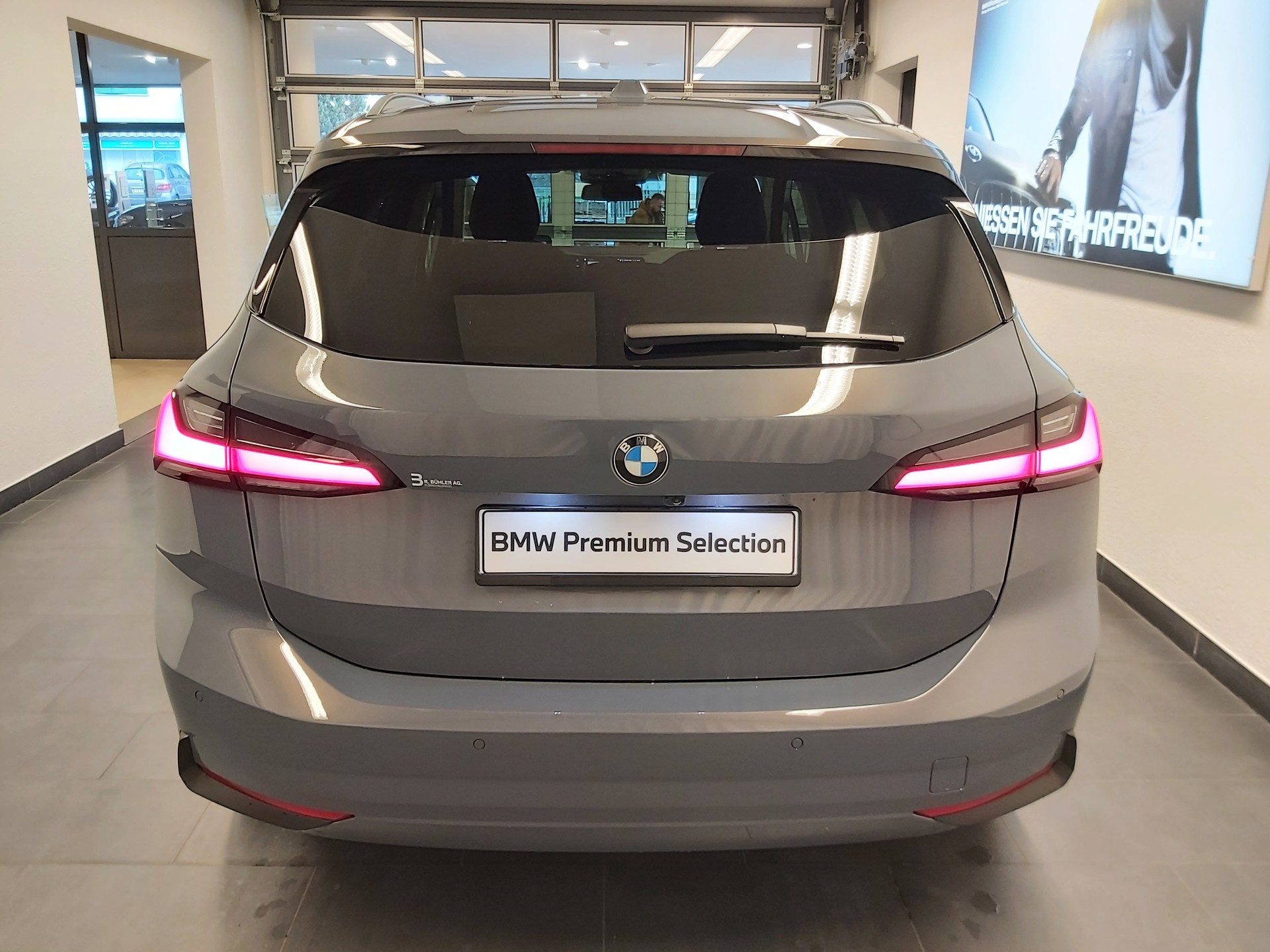 BMW 223d xDrive Active Tourer-image-6