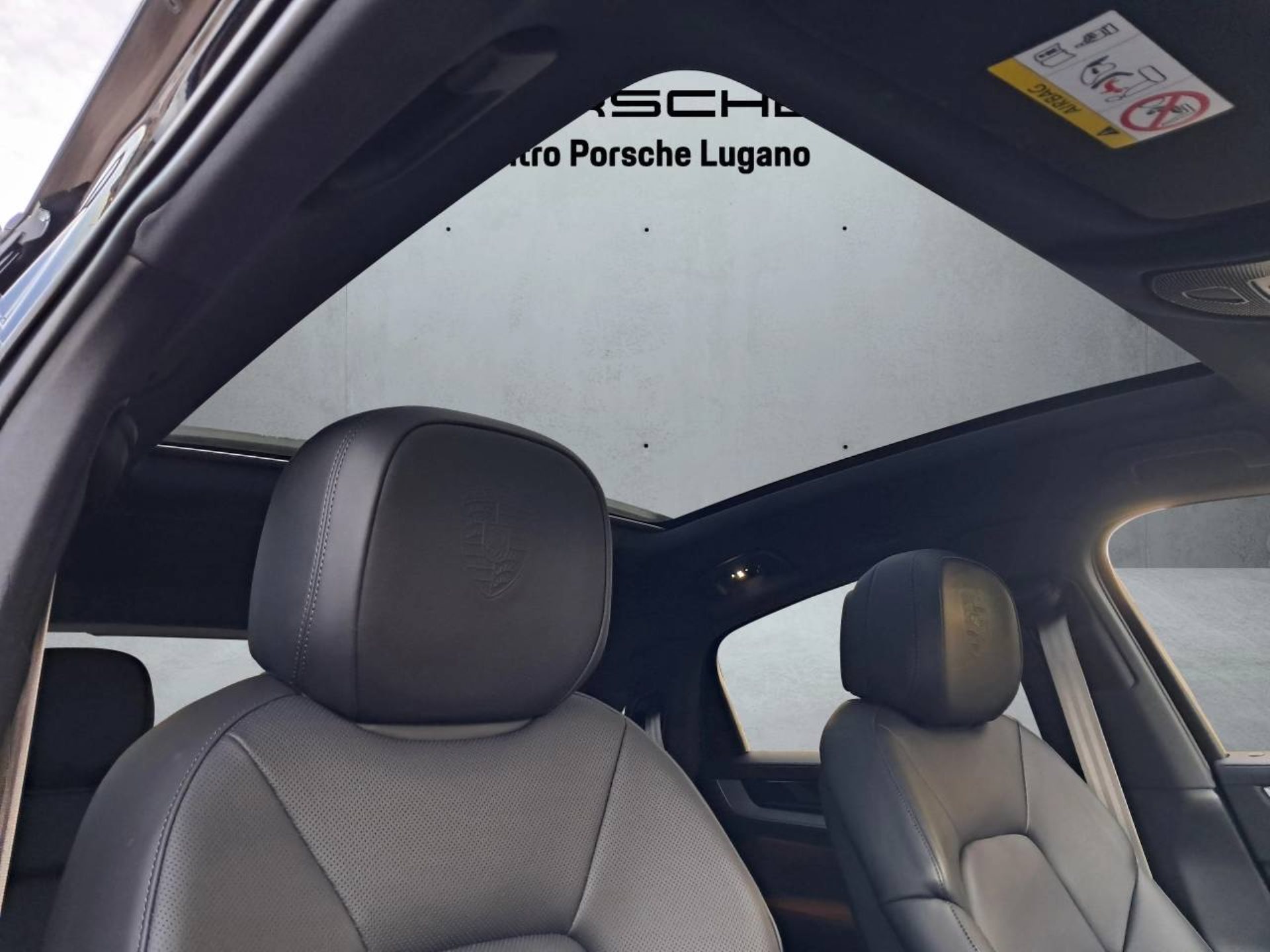 PORSCHE Cayenne E-Hybrid Coupé-image-18