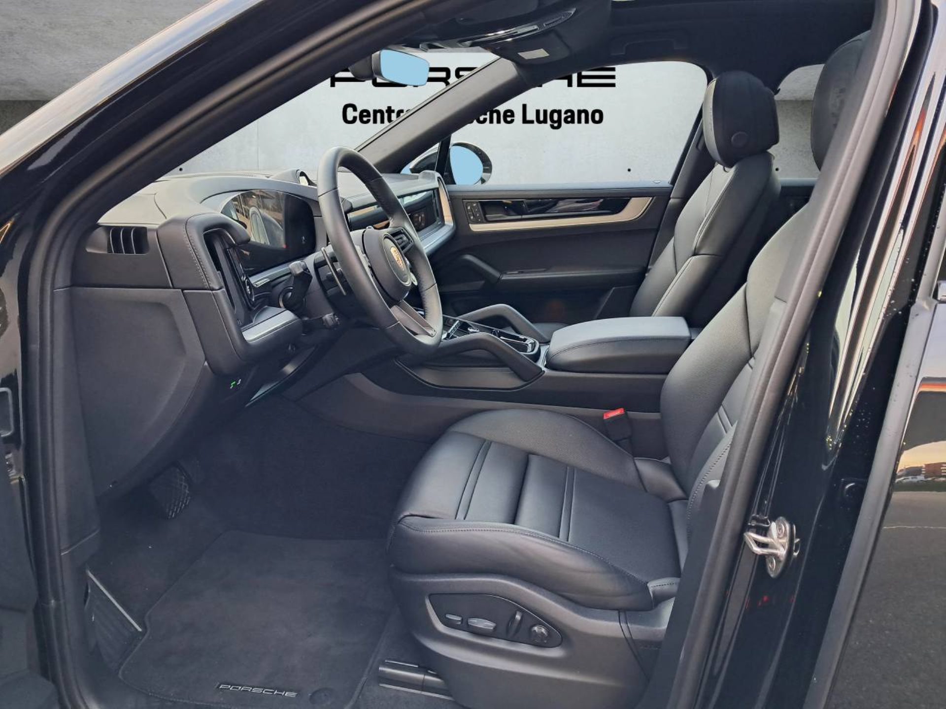 PORSCHE Cayenne E-Hybrid Coupé-image-3