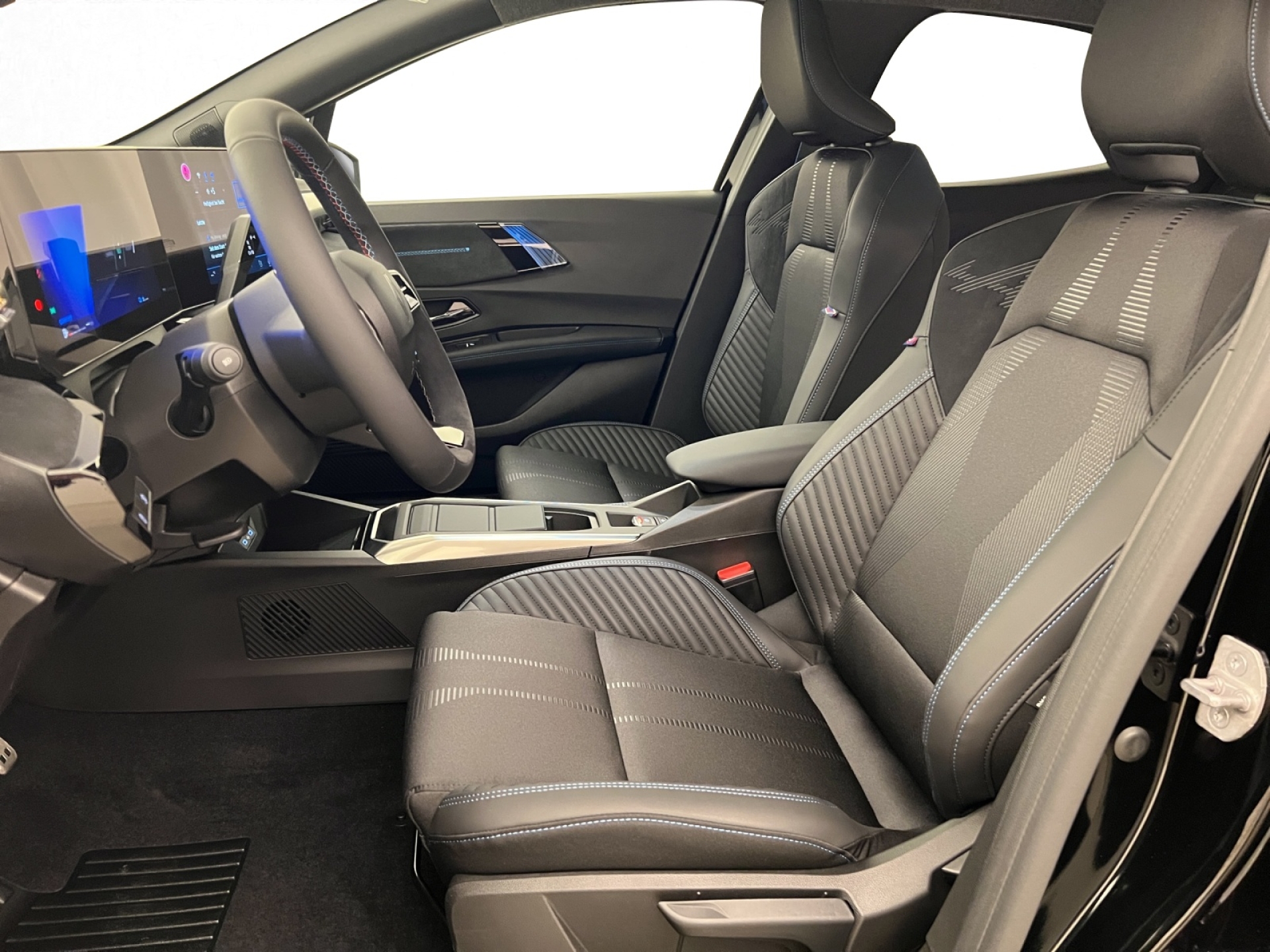 RENAULT Clio 6 1.8 E-Tech esprit Alpine-image-1