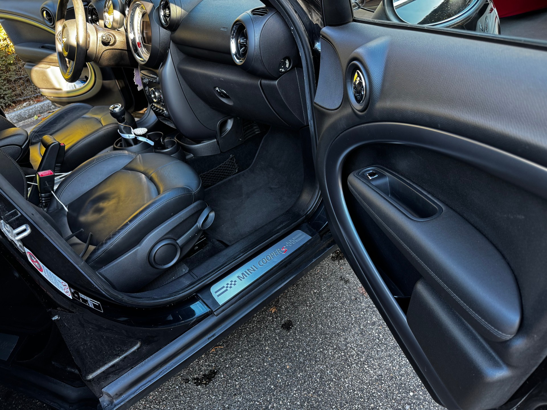 MINI Countryman Cooper SD ALL4-image-15