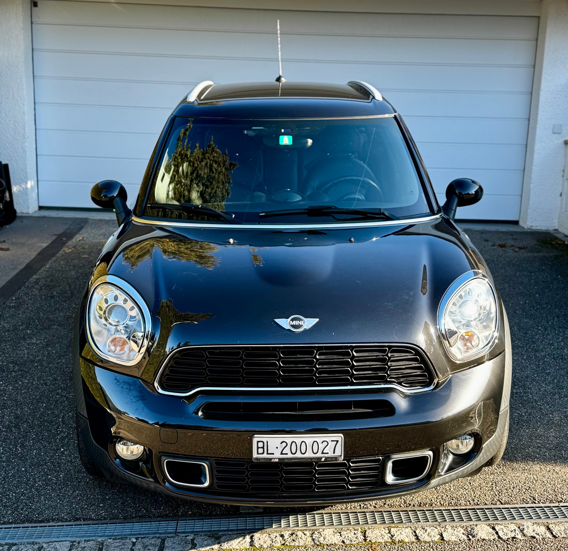 MINI Countryman Cooper SD ALL4-image-2