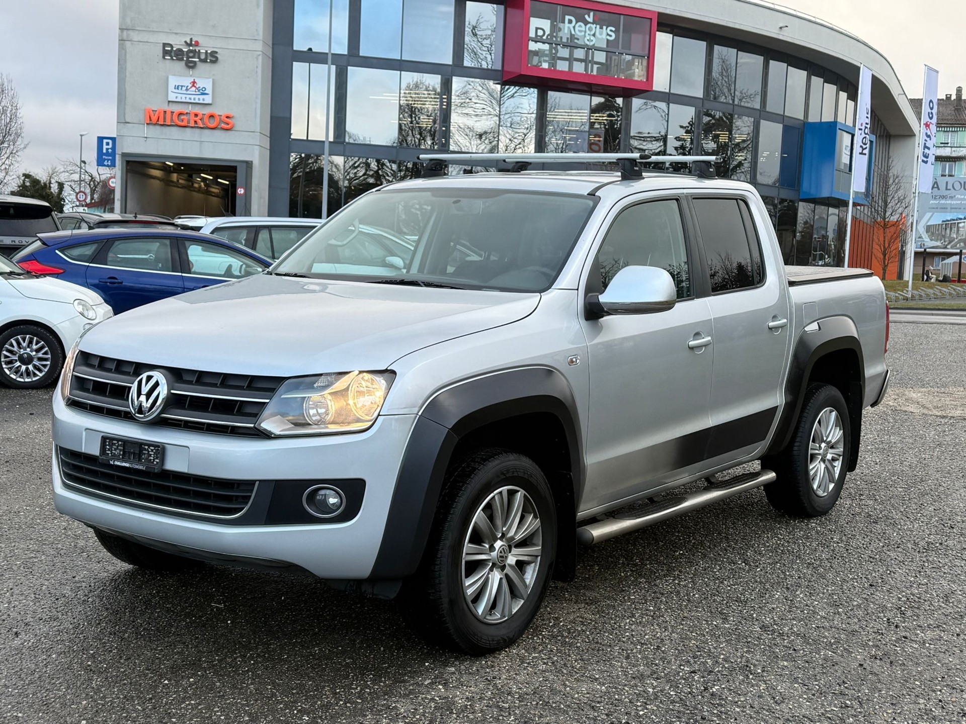 VW Amarok 2.0 BiTDI Trendline 4Motion permanent A-image-1