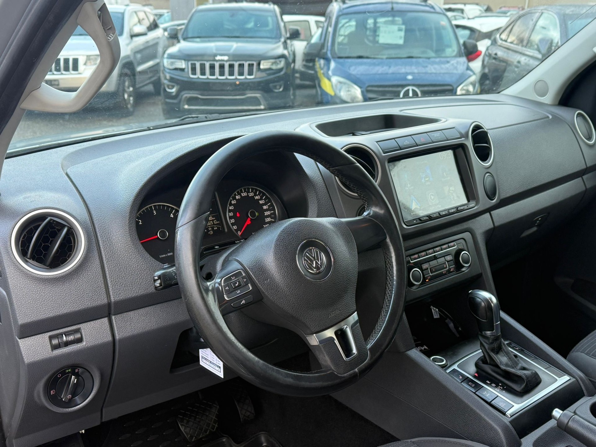 VW Amarok 2.0 BiTDI Trendline 4Motion permanent A-image-13
