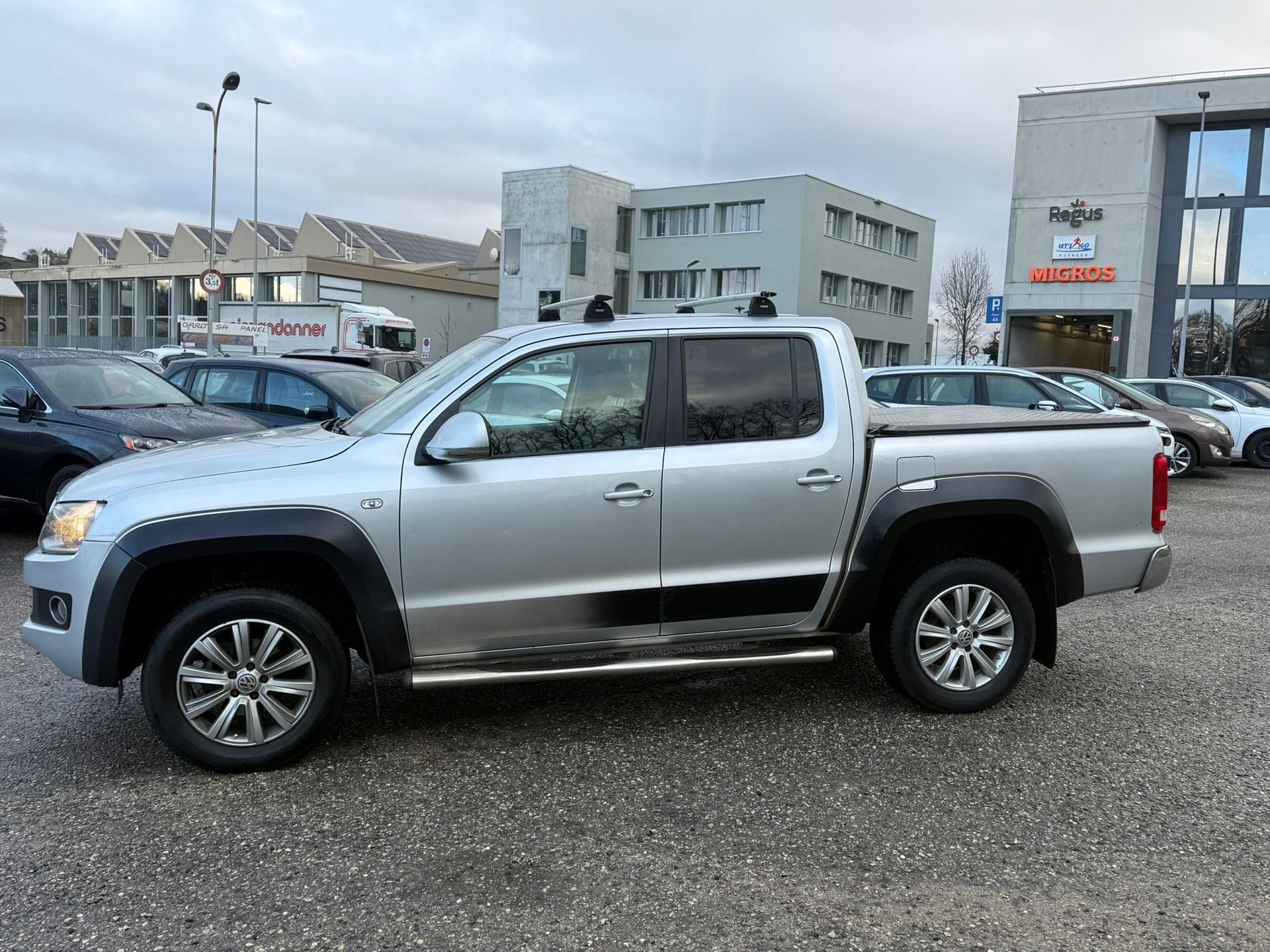 VW Amarok 2.0 BiTDI Trendline 4Motion permanent A-image-3