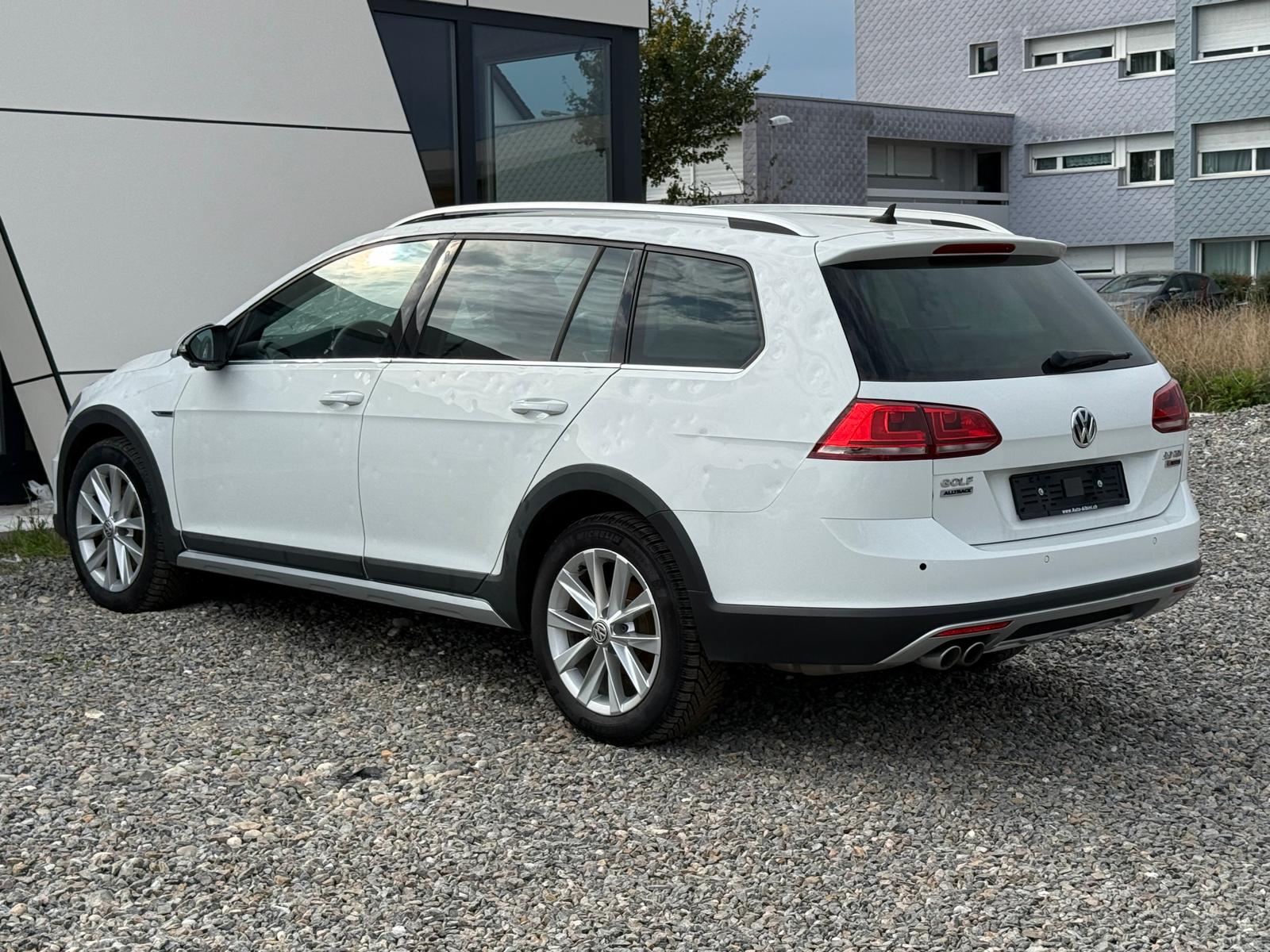 VW Golf 2.0 TDI Alltrack 4Motion *HAGELSCHADEN* **Jetzt nur noch CHF 11'900.- statt CHF 15'900.-**-image-7