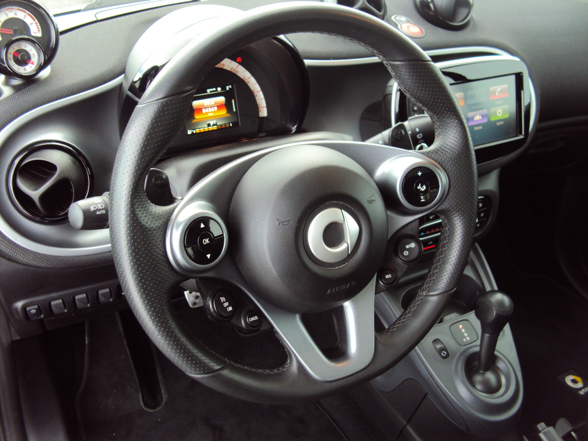 SMART fortwo citypassion twinmatic-image-8
