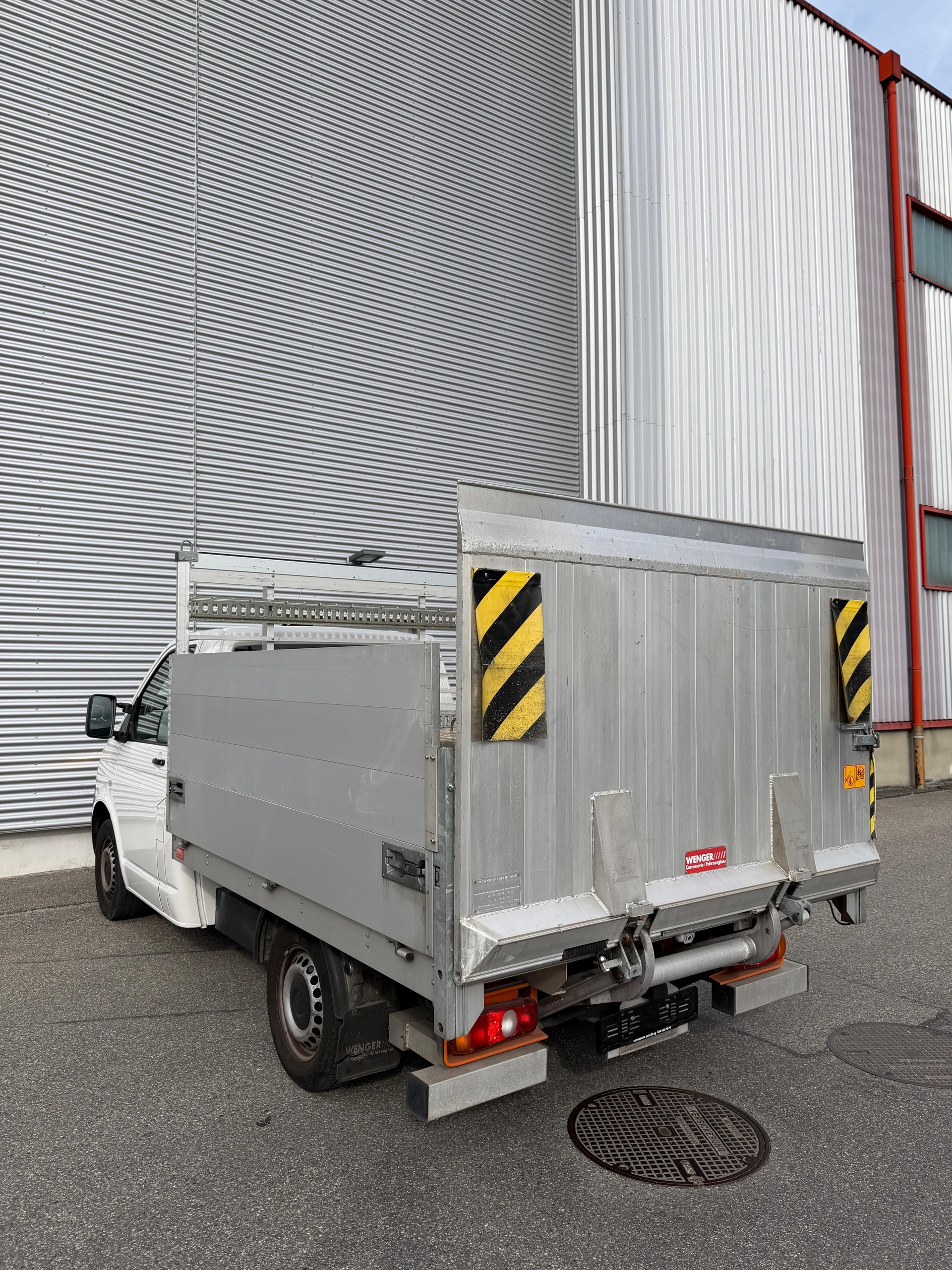 VW T5 2.5L Diesel, Automat, mit Hebebühne!-image-10