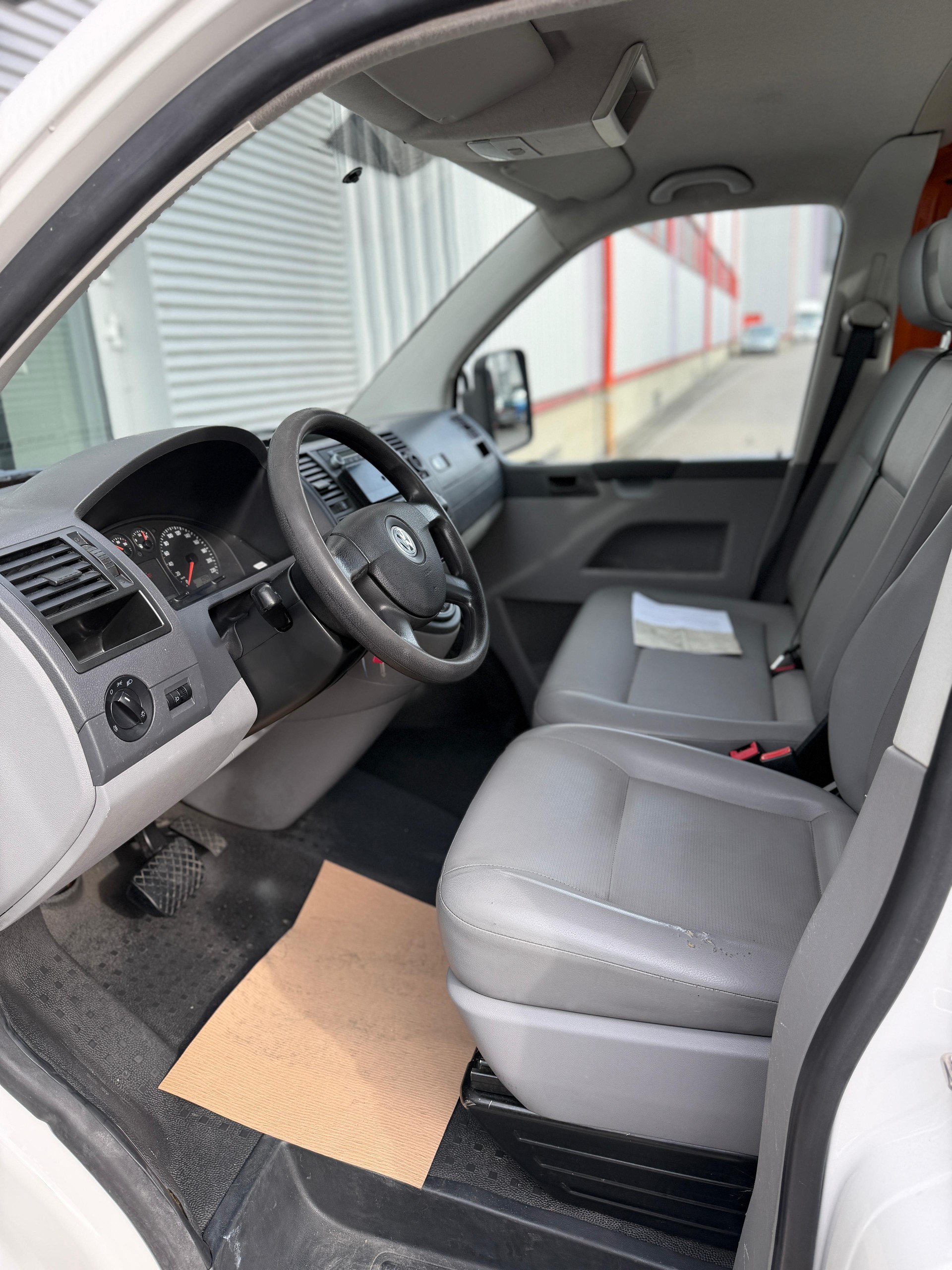 VW T5 2.5L Diesel, Automat, mit Hebebühne!-image-12