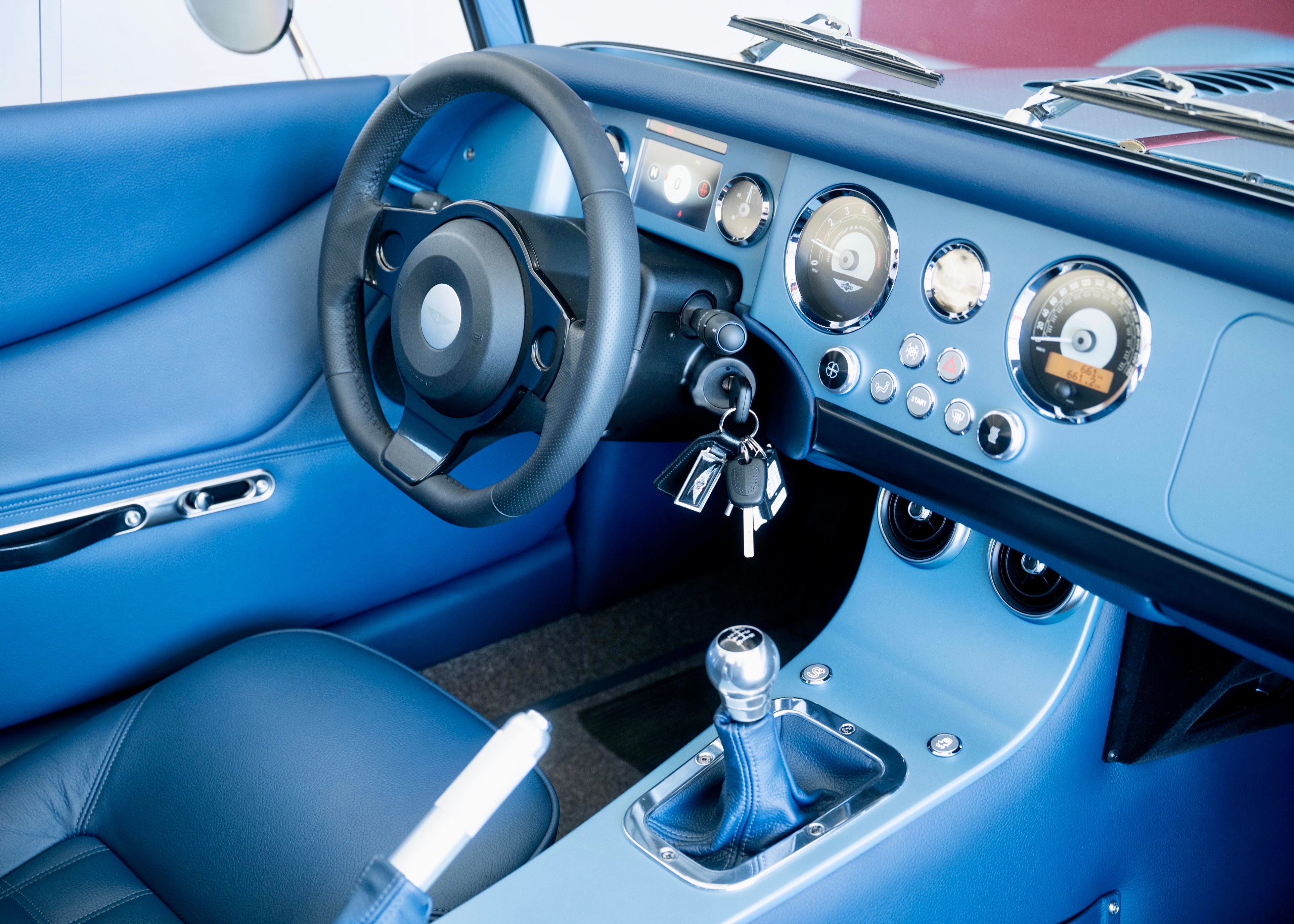 Image MORGAN PLUS-FOUR Plus Four 2.0 (New Swiss executive car, manual transmission, not registered, very low mileage)