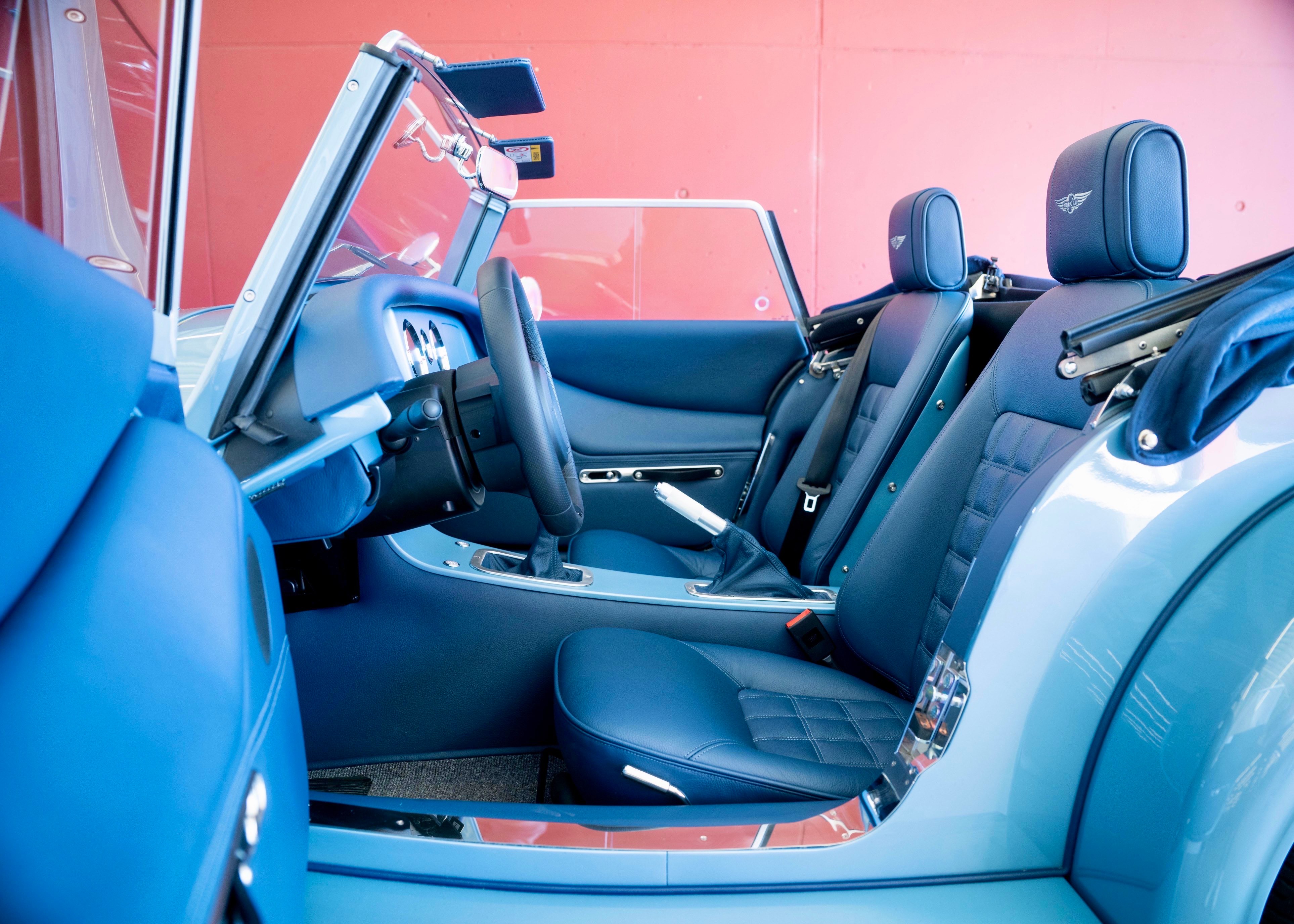 Image MORGAN PLUS-FOUR Plus Four 2.0 (New Swiss executive car, manual transmission, not registered, very low mileage)