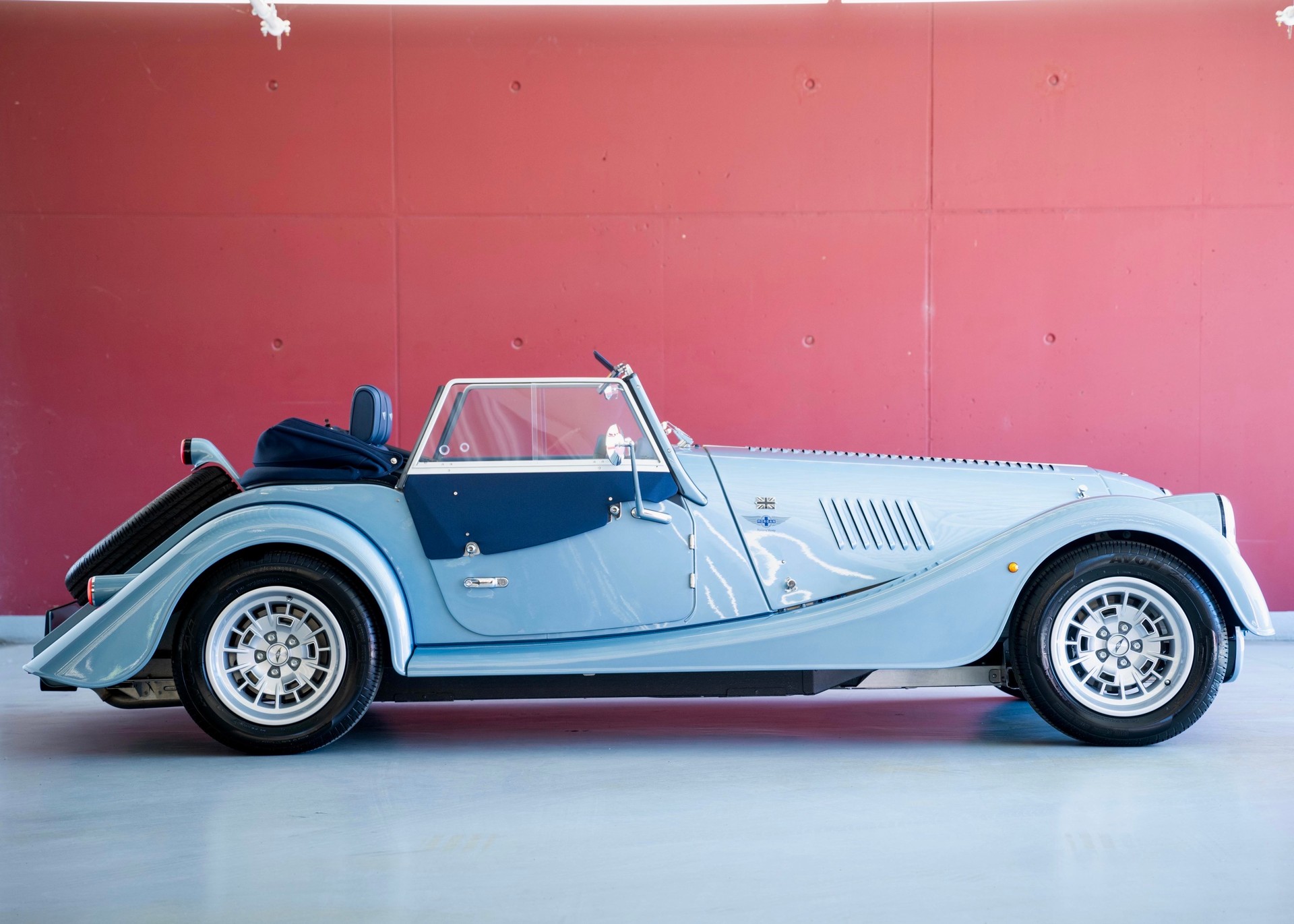 MORGAN Plus Four 2.0 (New Swiss executive car, manual transmission, not registered, very low mileage)-image-7